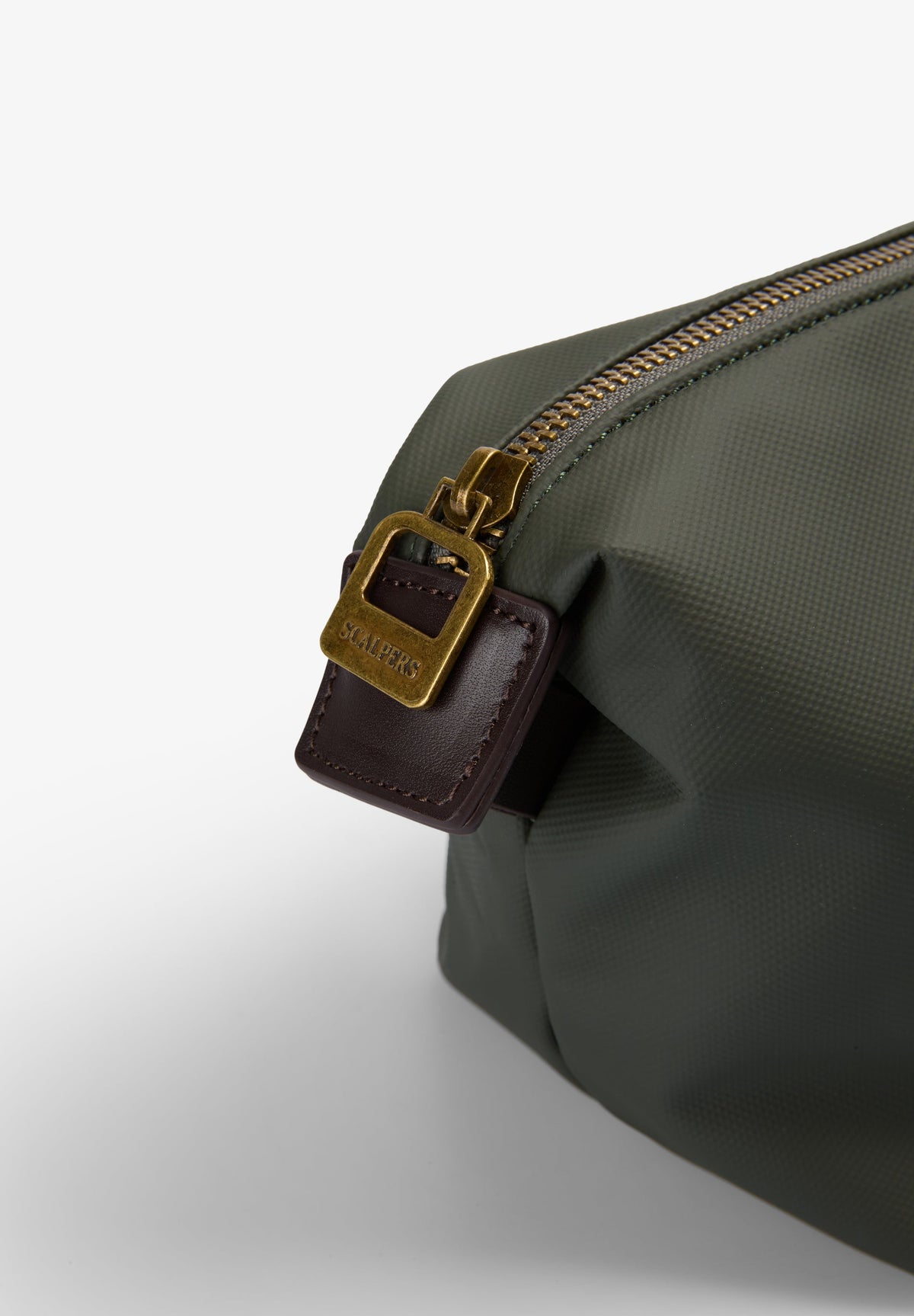 NECESSAIRE DE VIAGEM ENCERADA