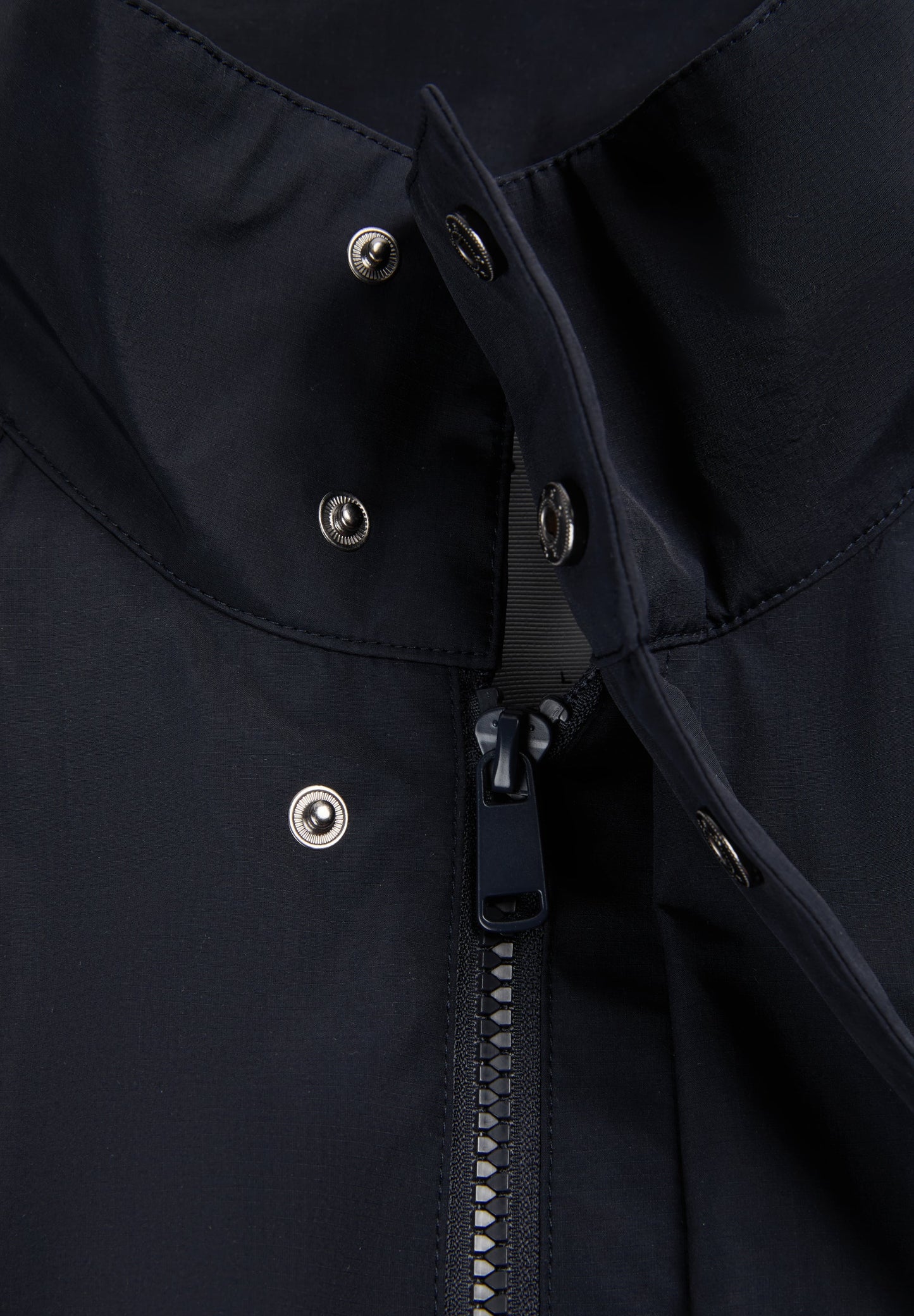 CARDIGAN TÉCNICO IMPERMEÁVEL COM GOLA ALTA