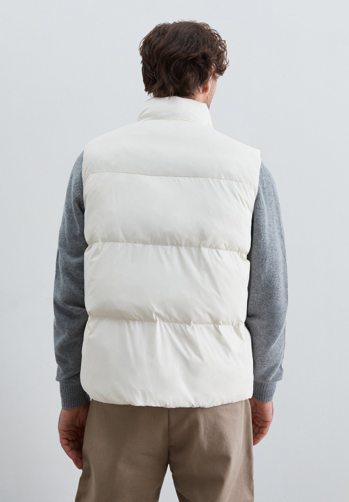 COLETE ACOLCHOADO COM BOLSOS