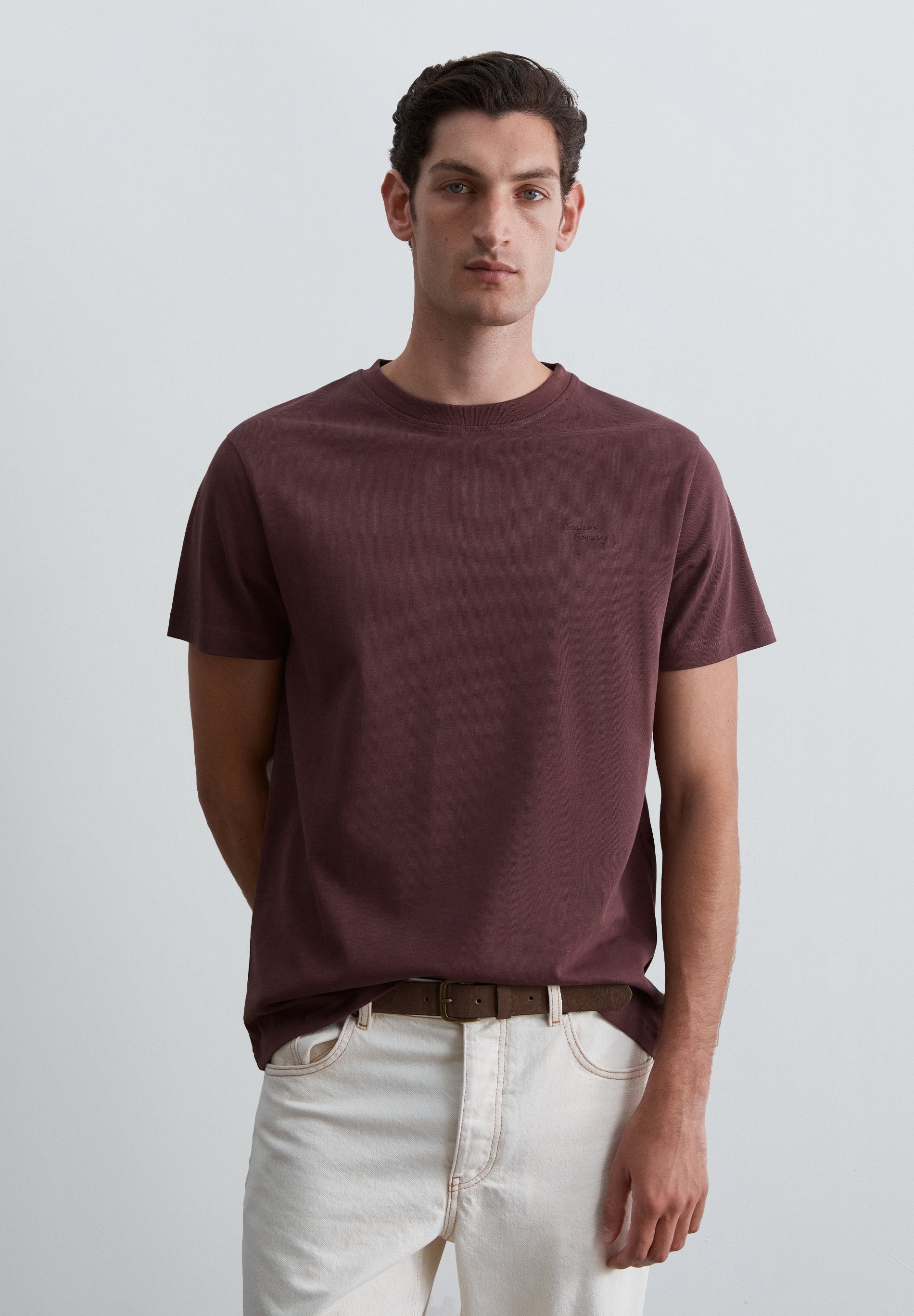 T-SHIRT BORDADA EM JERSEY PESADO