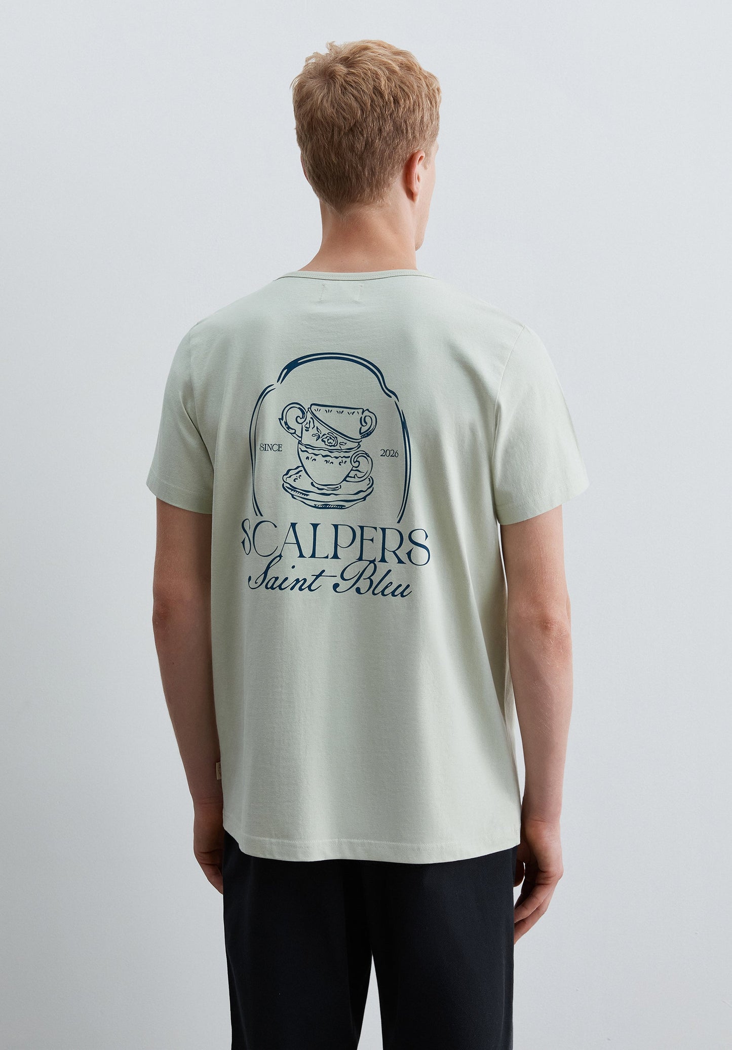 T-SHIRT COM PADRÃO EM CONTRASTE