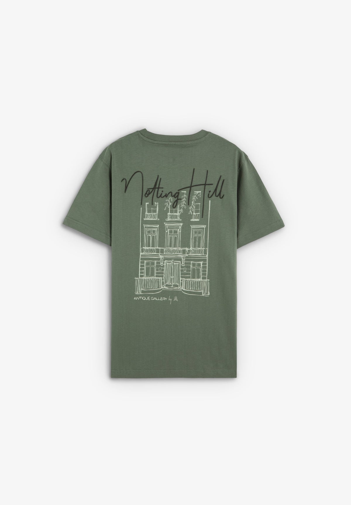 T-SHIRT COM PADRÃO E BORDADOS