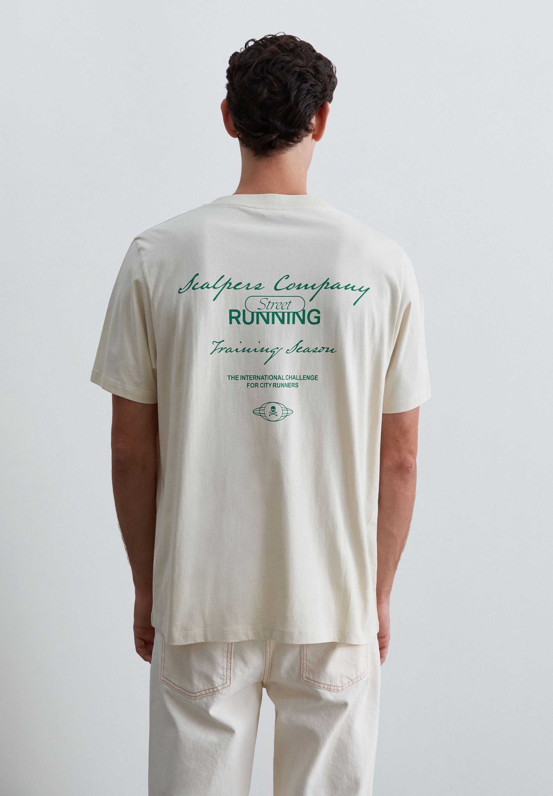 T-SHIRT COM PADRÃO STREET RUNNING