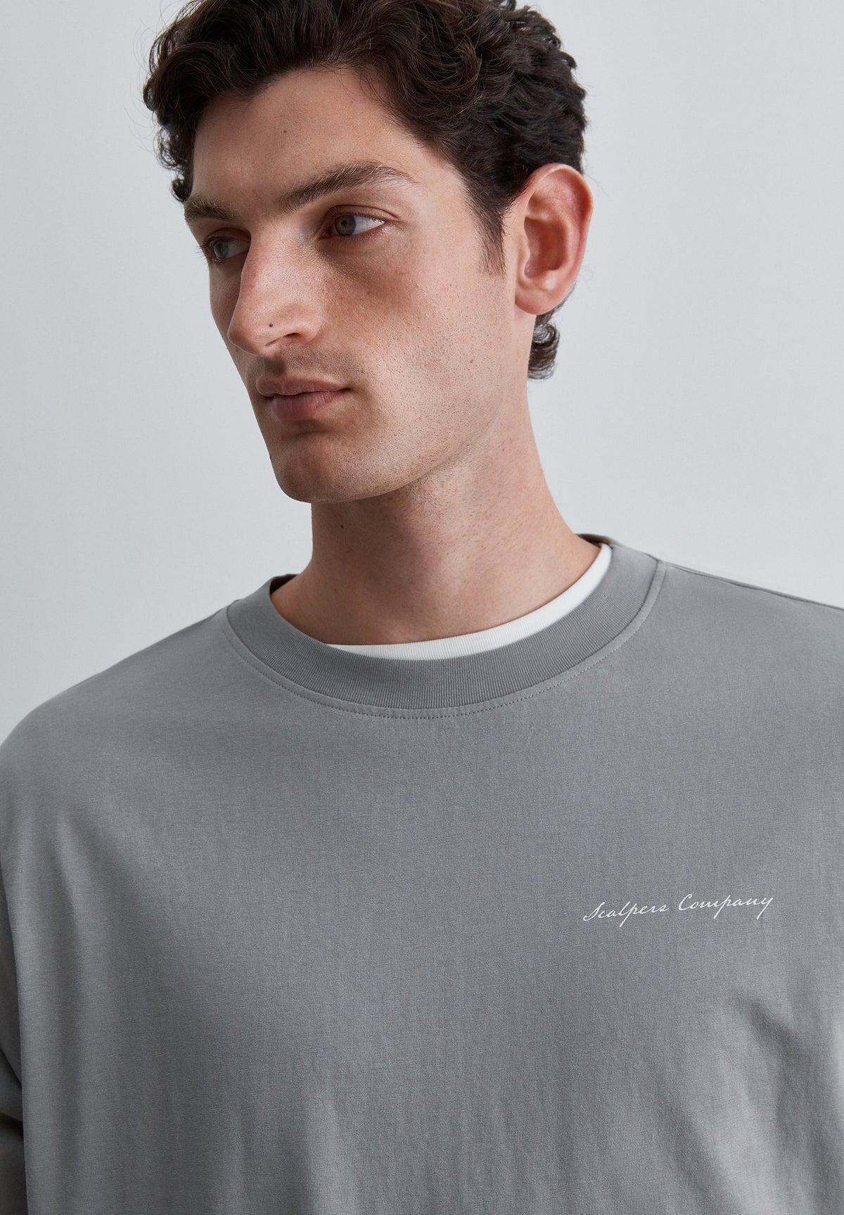 T-SHIRT COM PADRÃO STREET RUNNING