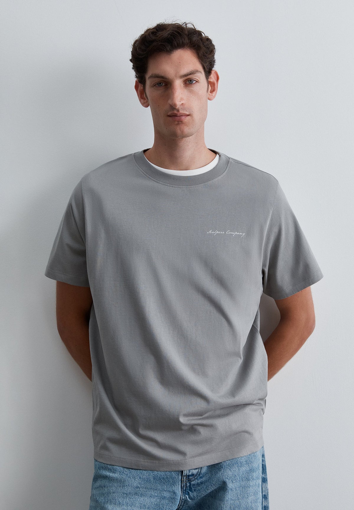 T-SHIRT COM PADRÃO STREET RUNNING