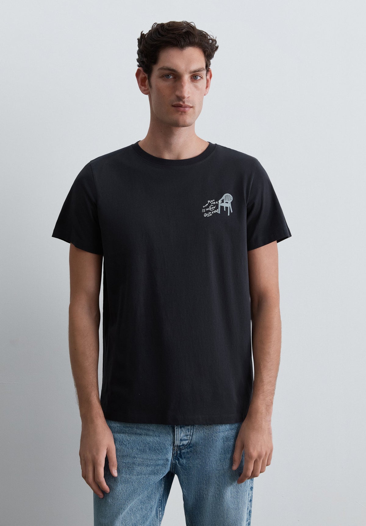 T-SHIRT REGULAR FIT PADRÃO EM CONTRASTE