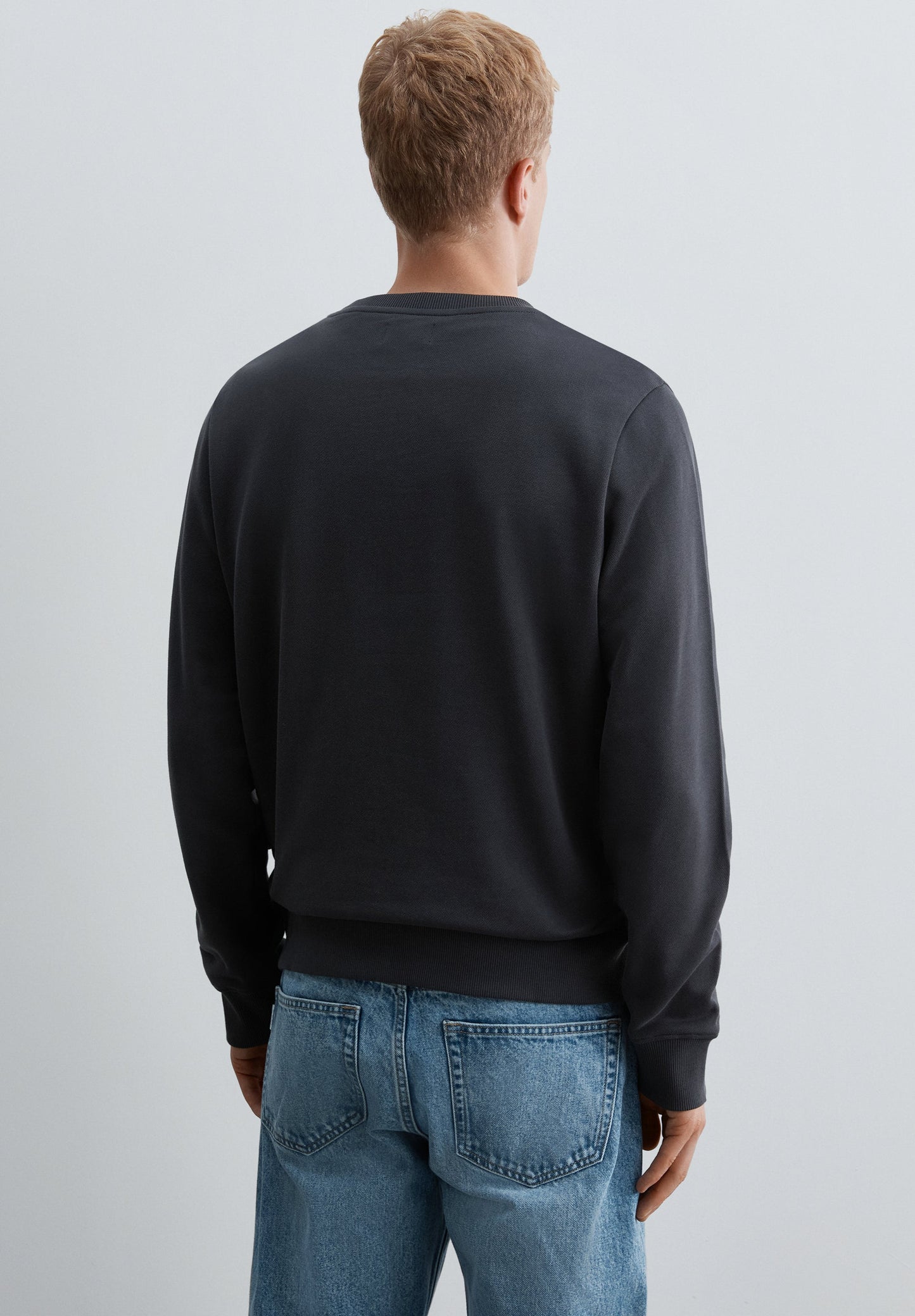 SWEATSHIRT CREWNECK COM BORDADO NO TOM