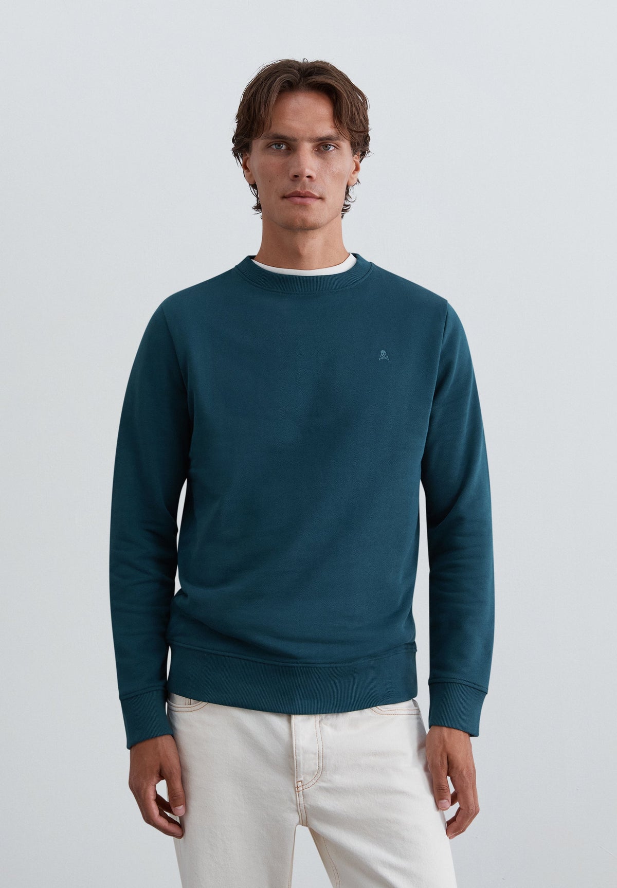 SWEATSHIRT CREWNECK COM BORDADO NO TOM