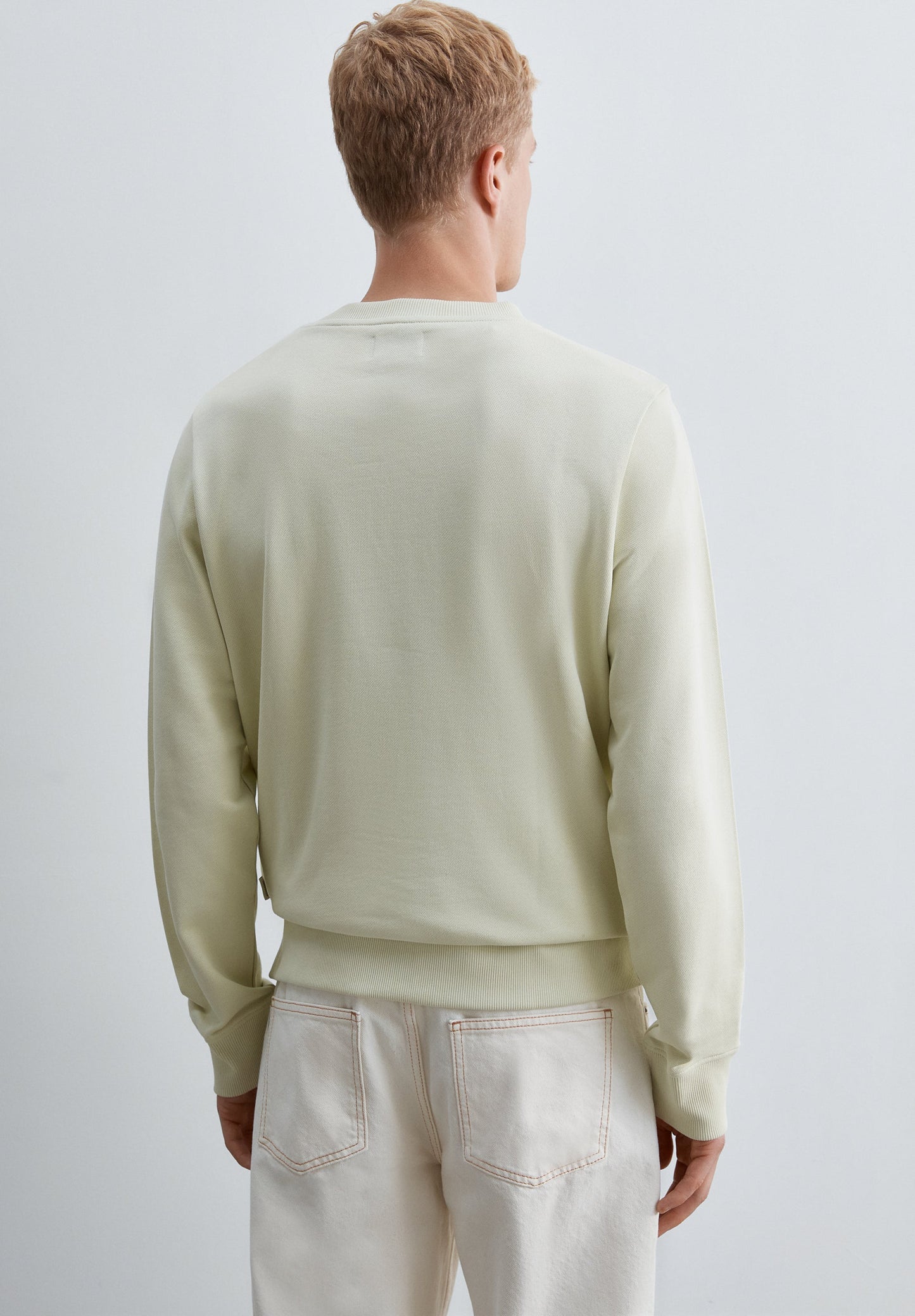SWEATSHIRT CREWNECK COM BORDADO NO TOM