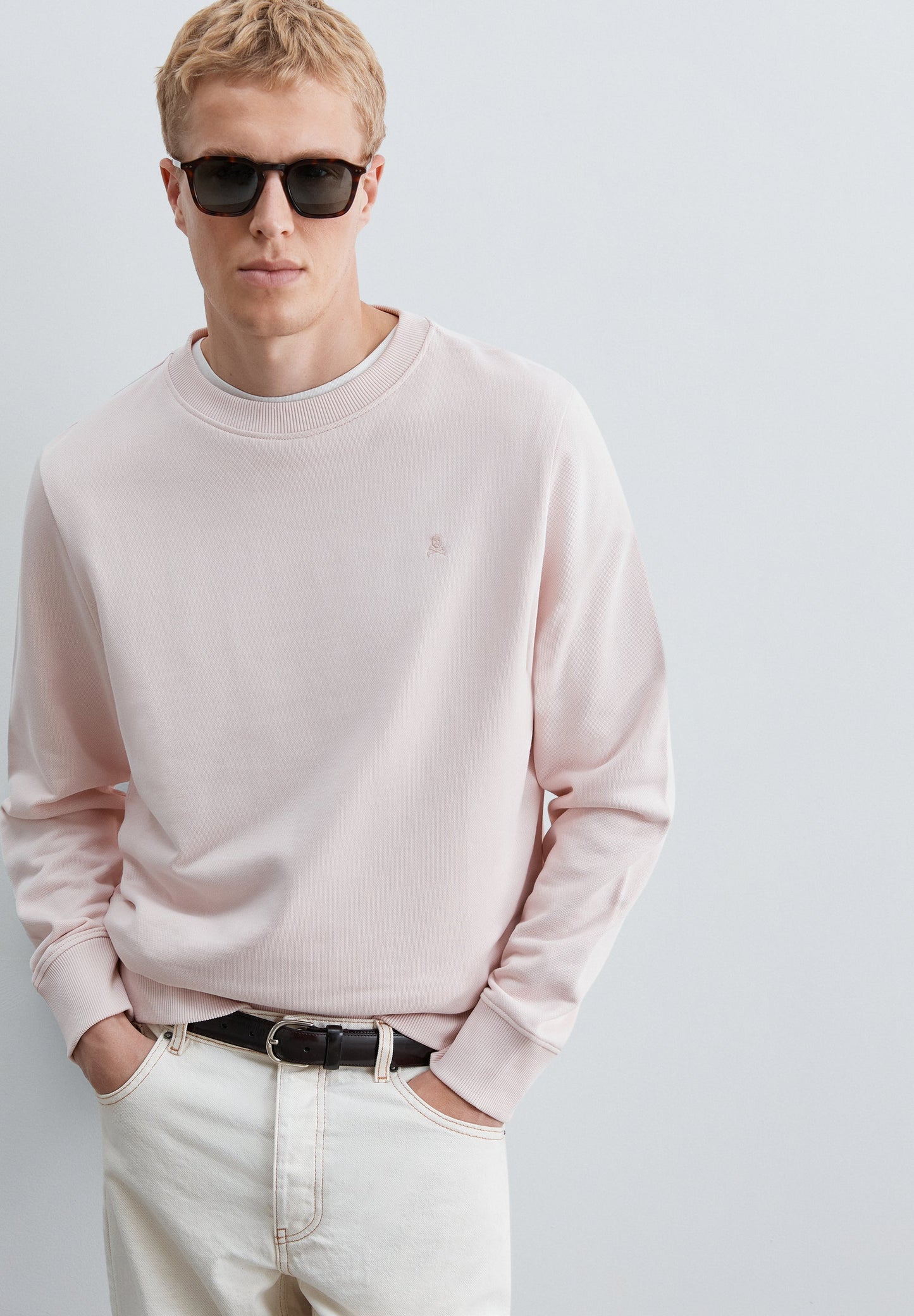 SWEATSHIRT CREWNECK COM BORDADO NO TOM