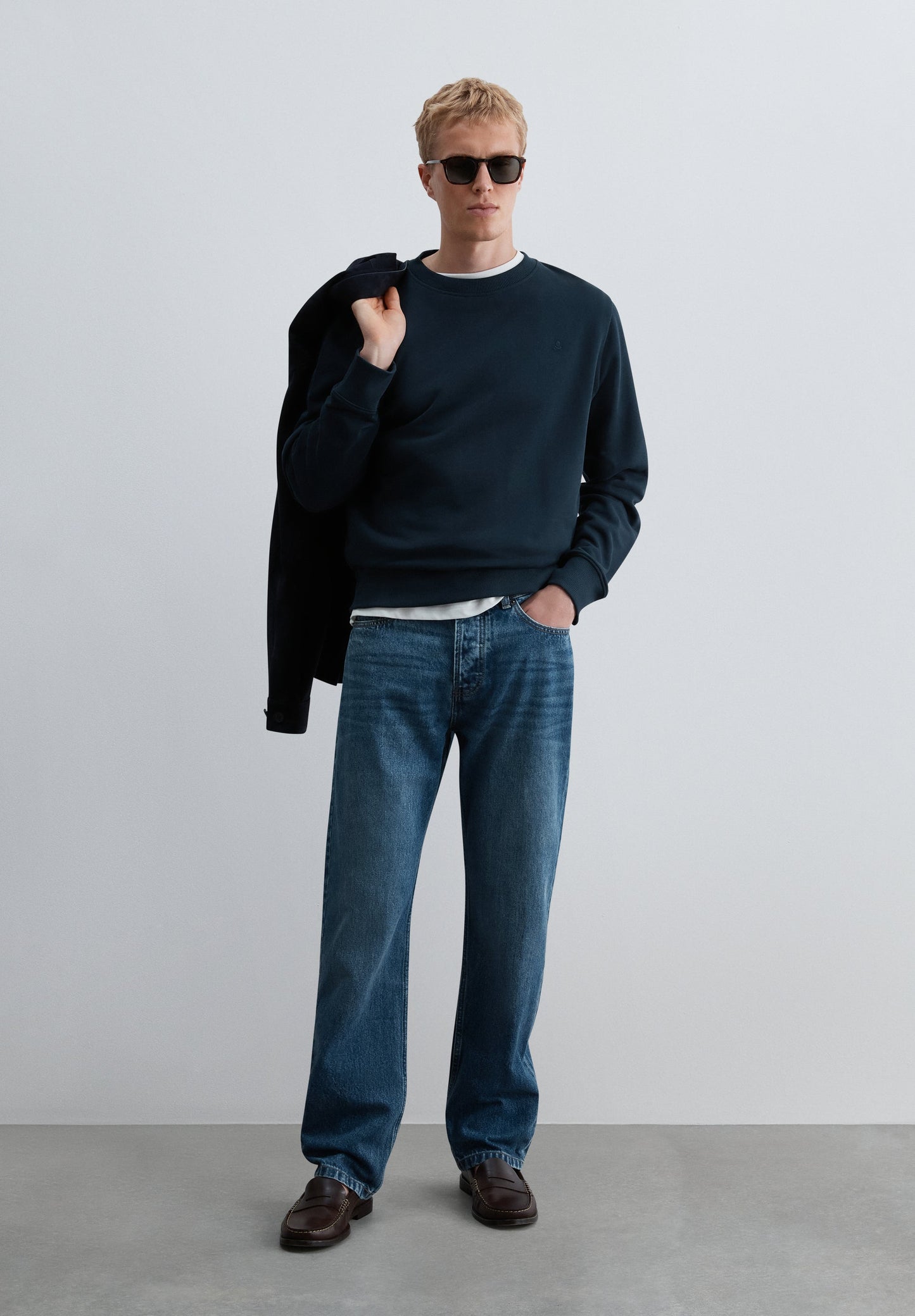 SWEATSHIRT CREWNECK COM BORDADO NO TOM
