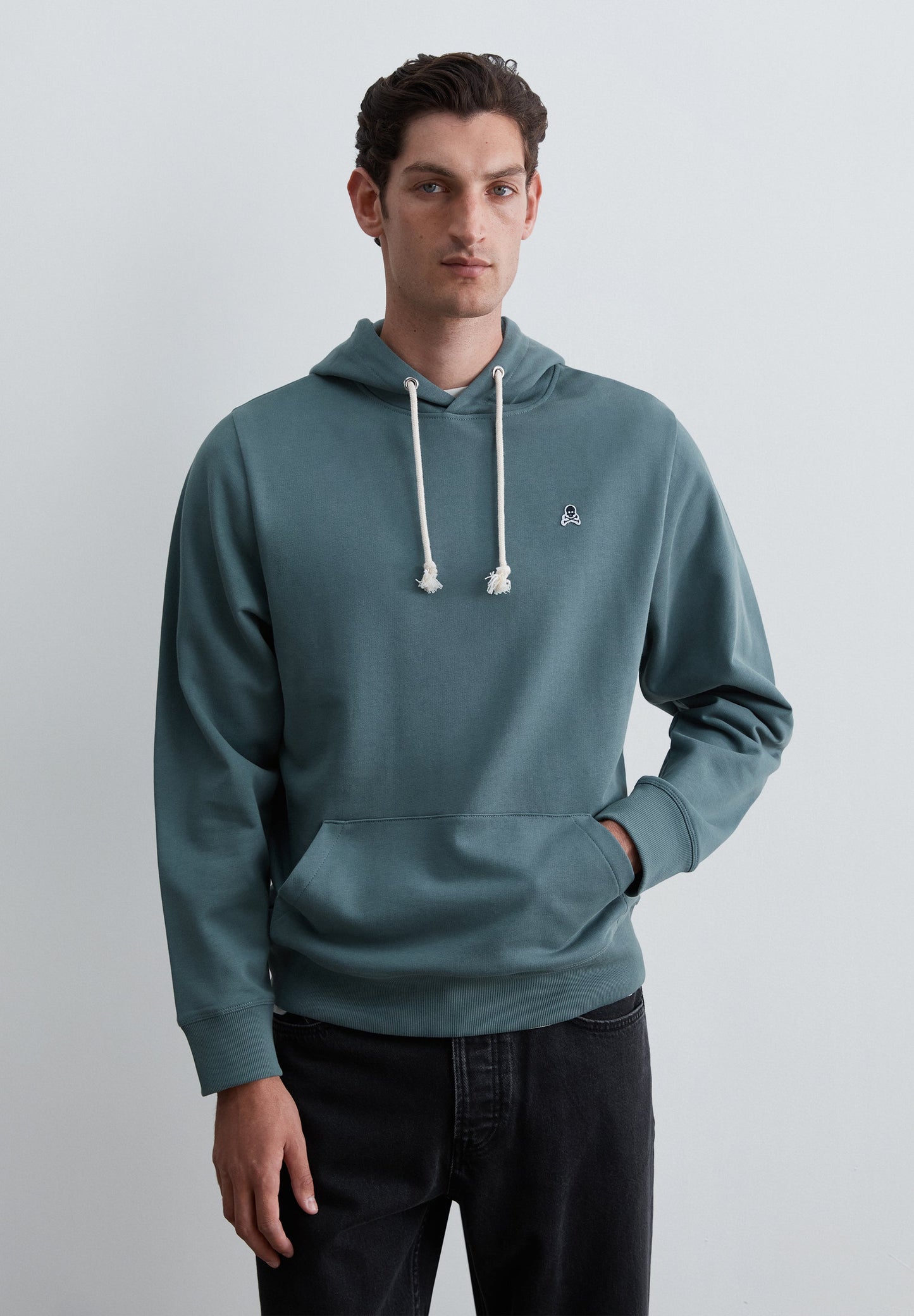 SWEATSHIRT COM CAPUZ WASHED