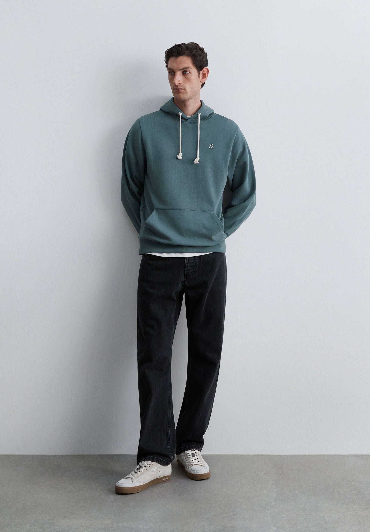 SWEATSHIRT COM CAPUZ WASHED