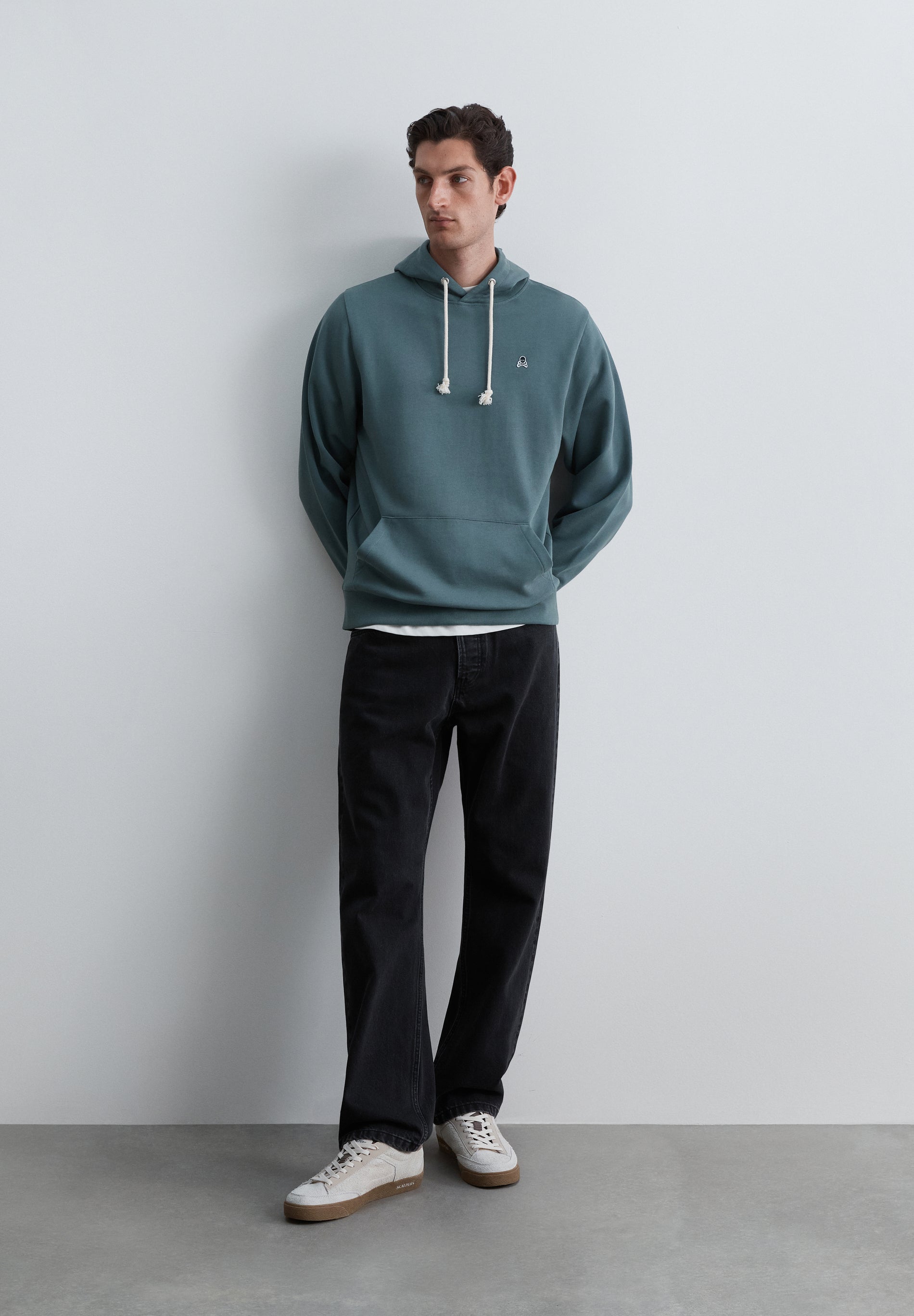 SWEATSHIRT COM CAPUZ WASHED