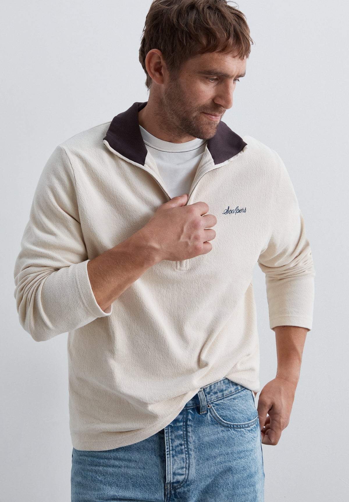 SWEATSHIRT COM MEIO FECHO DE CORRER E GOLA EM CONTRASTE