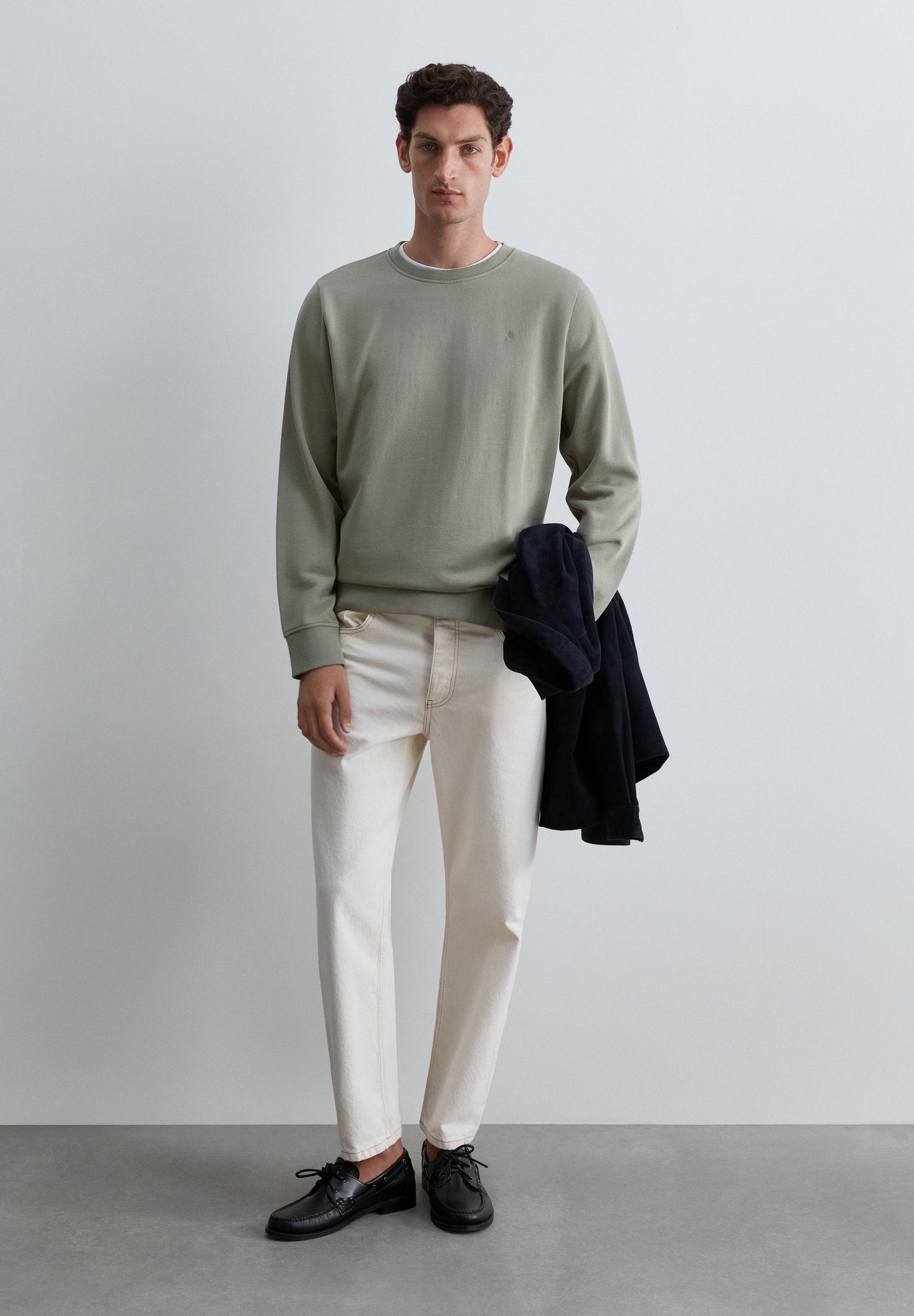 SWEATSHIRT COM LOGÓTIPO EM RELEVO