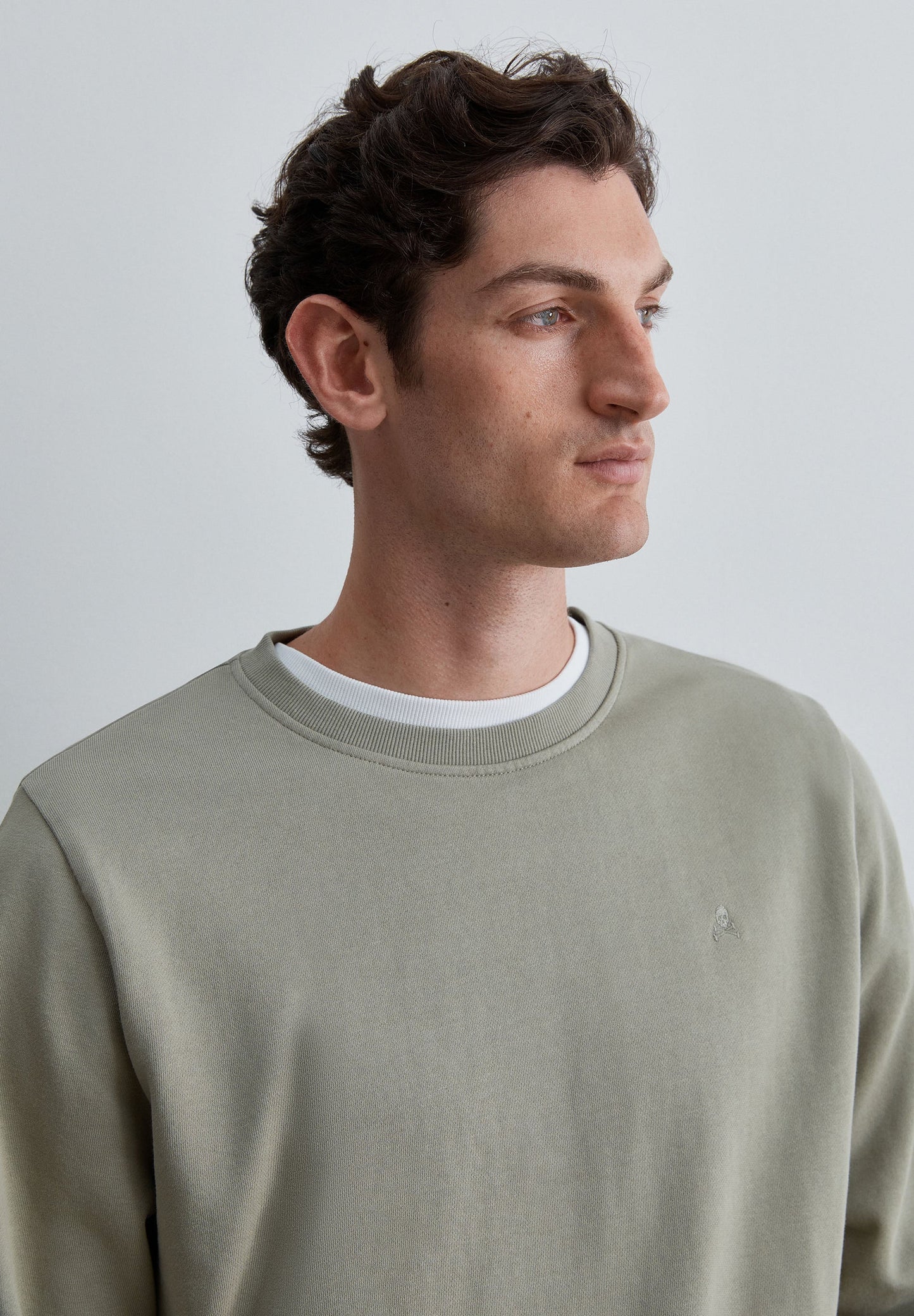 SWEATSHIRT COM LOGÓTIPO EM RELEVO