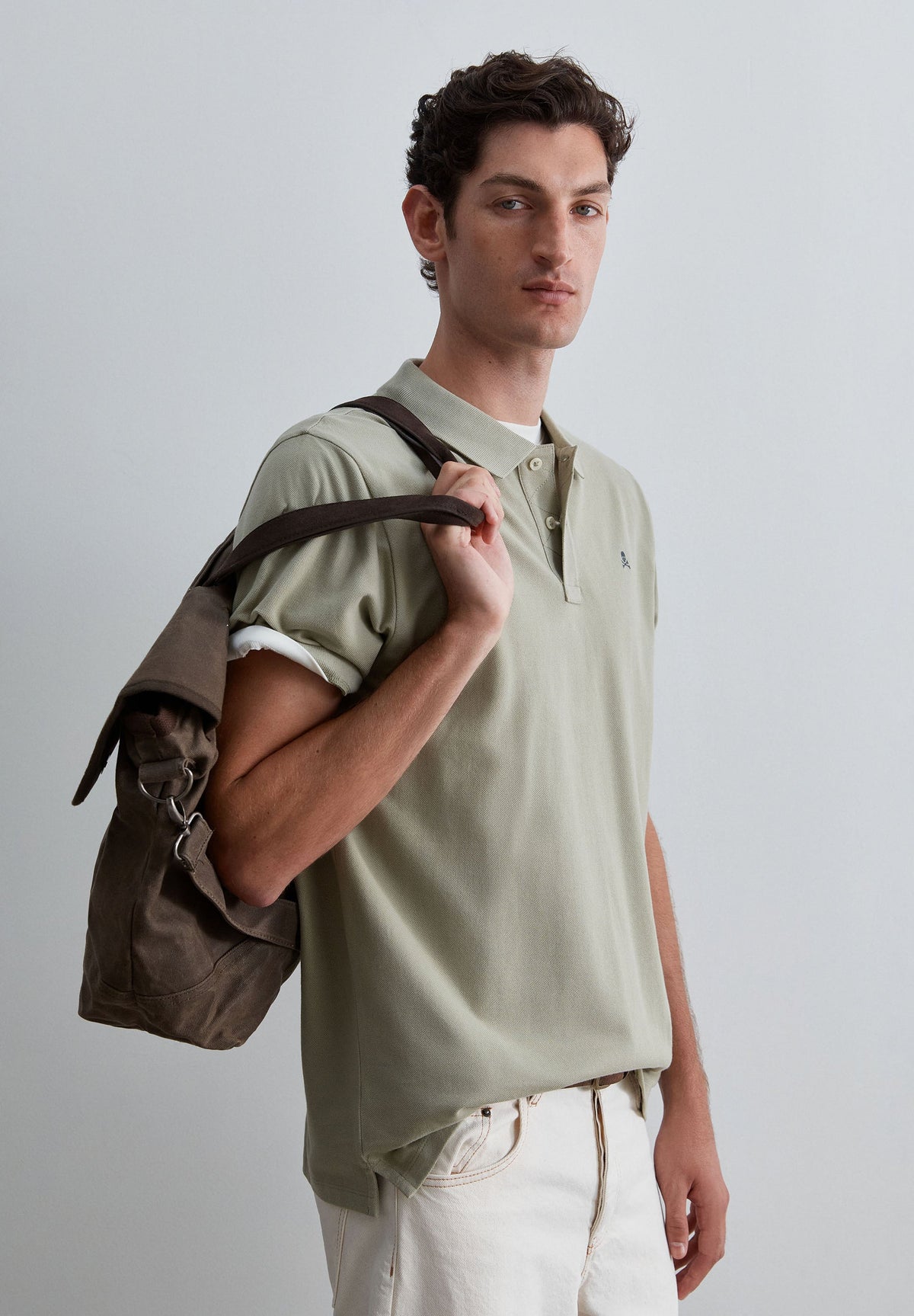 CAMISA POLO SKULL EM CONTRASTE
