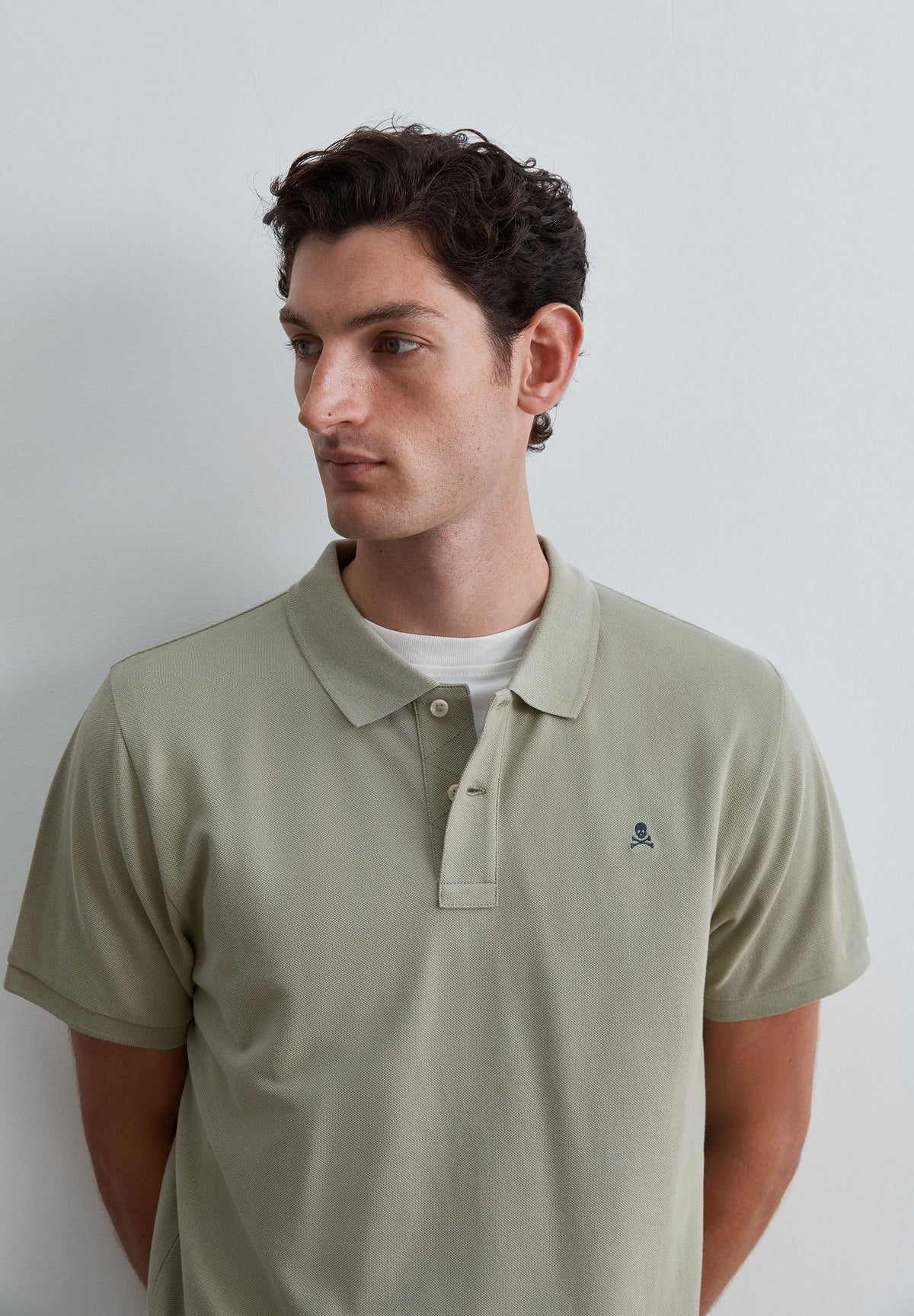 CAMISA POLO SKULL EM CONTRASTE