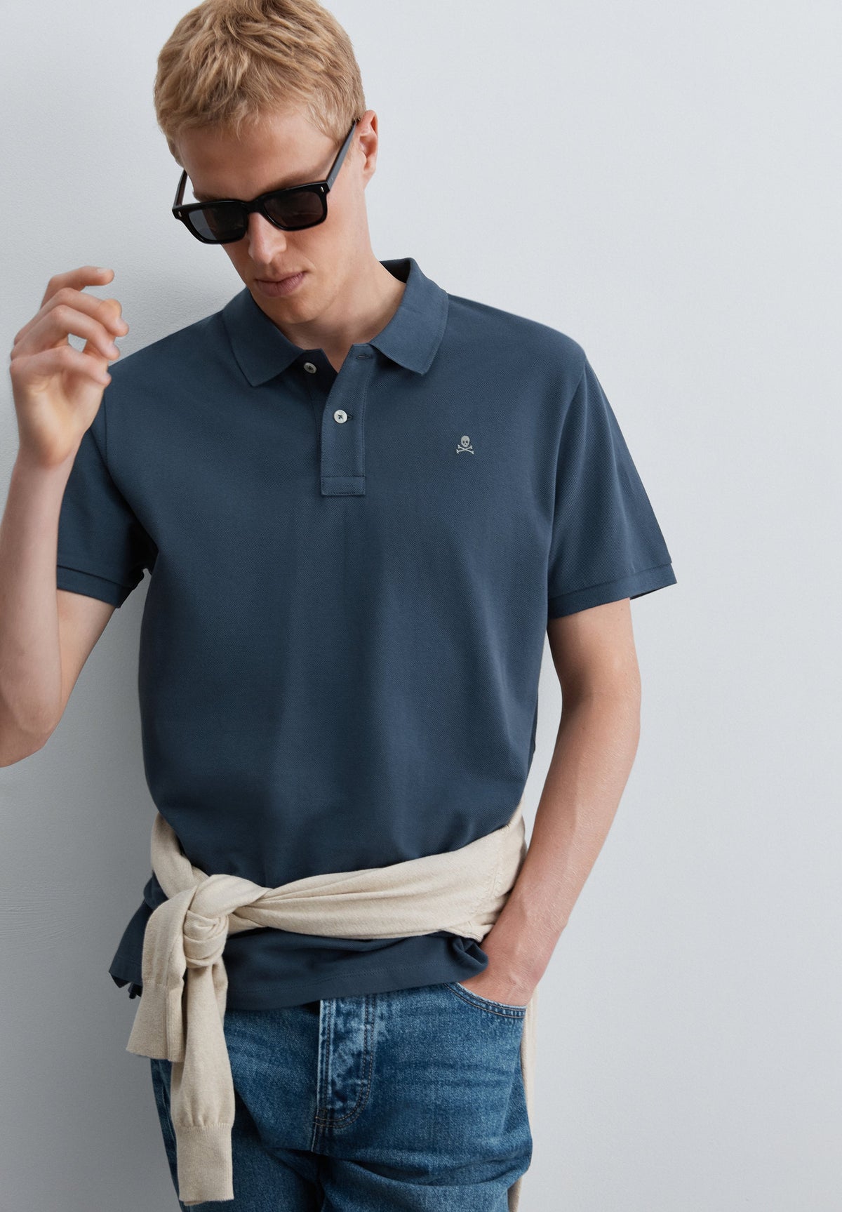 CAMISA POLO SKULL EM CONTRASTE