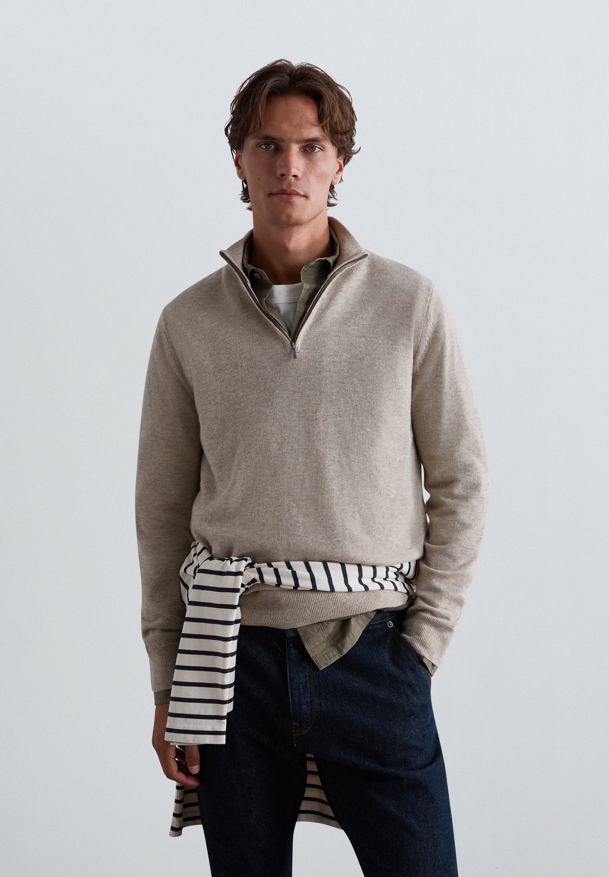 SWEATER DE LÃ COM MEIO FECHO