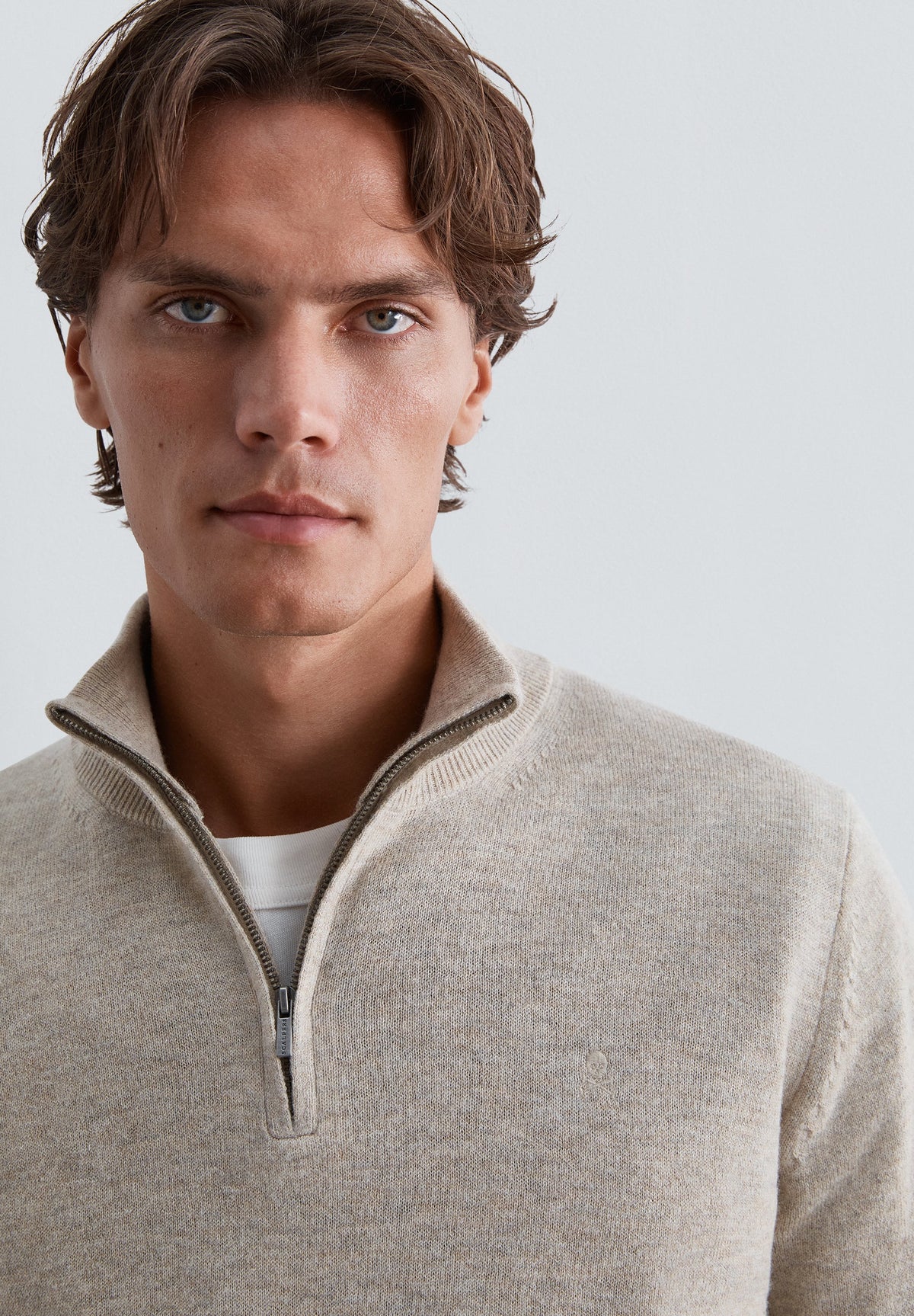 SWEATER DE LÃ COM MEIO FECHO
