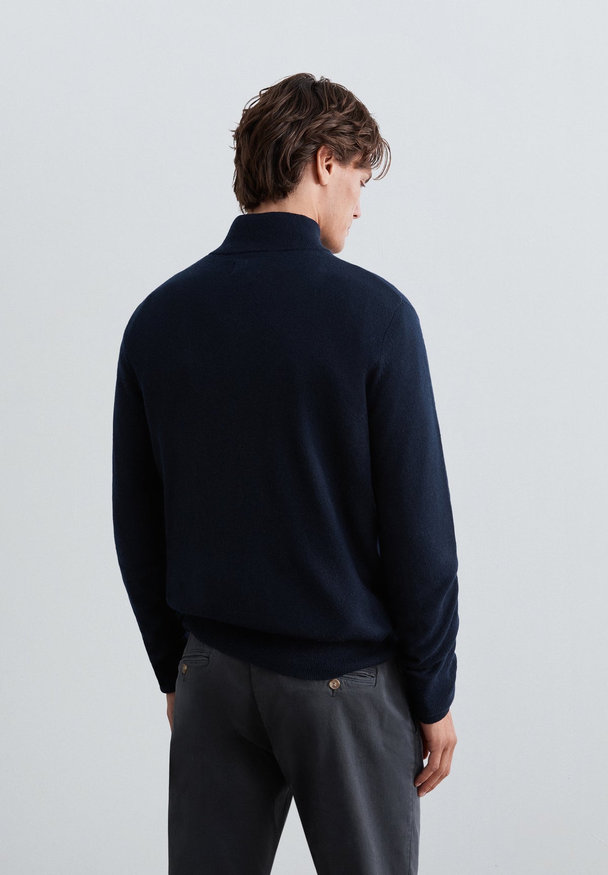 SWEATER DE LÃ COM MEIO FECHO