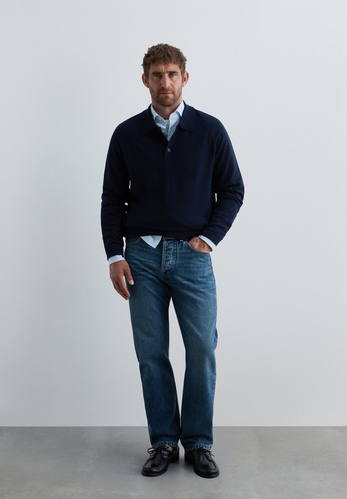 SWEATER DE LÃ MERINO COM GOLA TIPO CAMISA POLO
