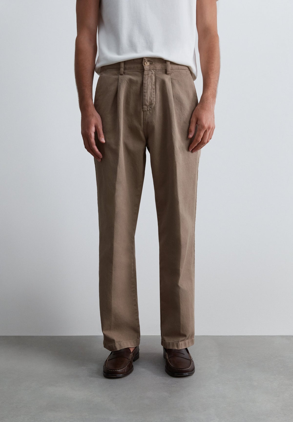 CALÇAS CHINOS LOOSE FIT