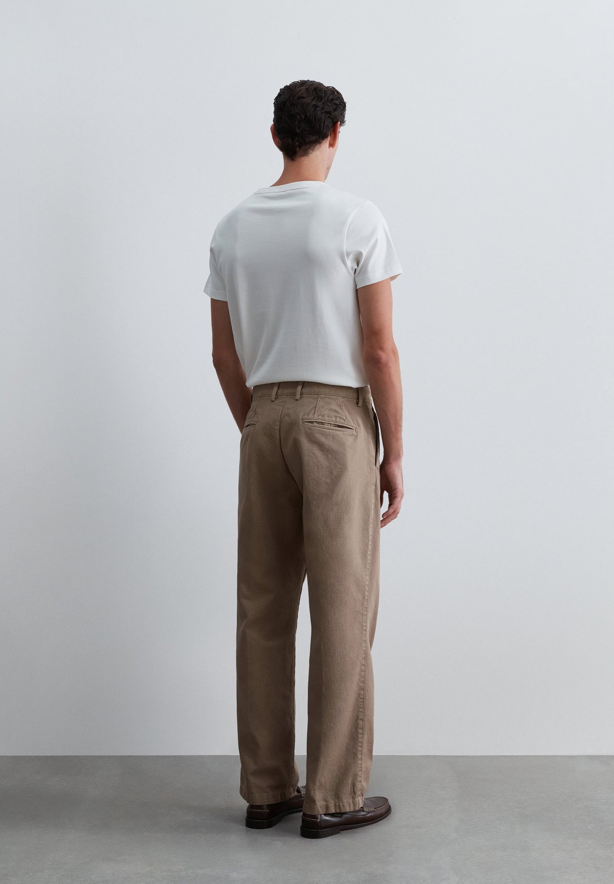CALÇAS CHINOS LOOSE FIT