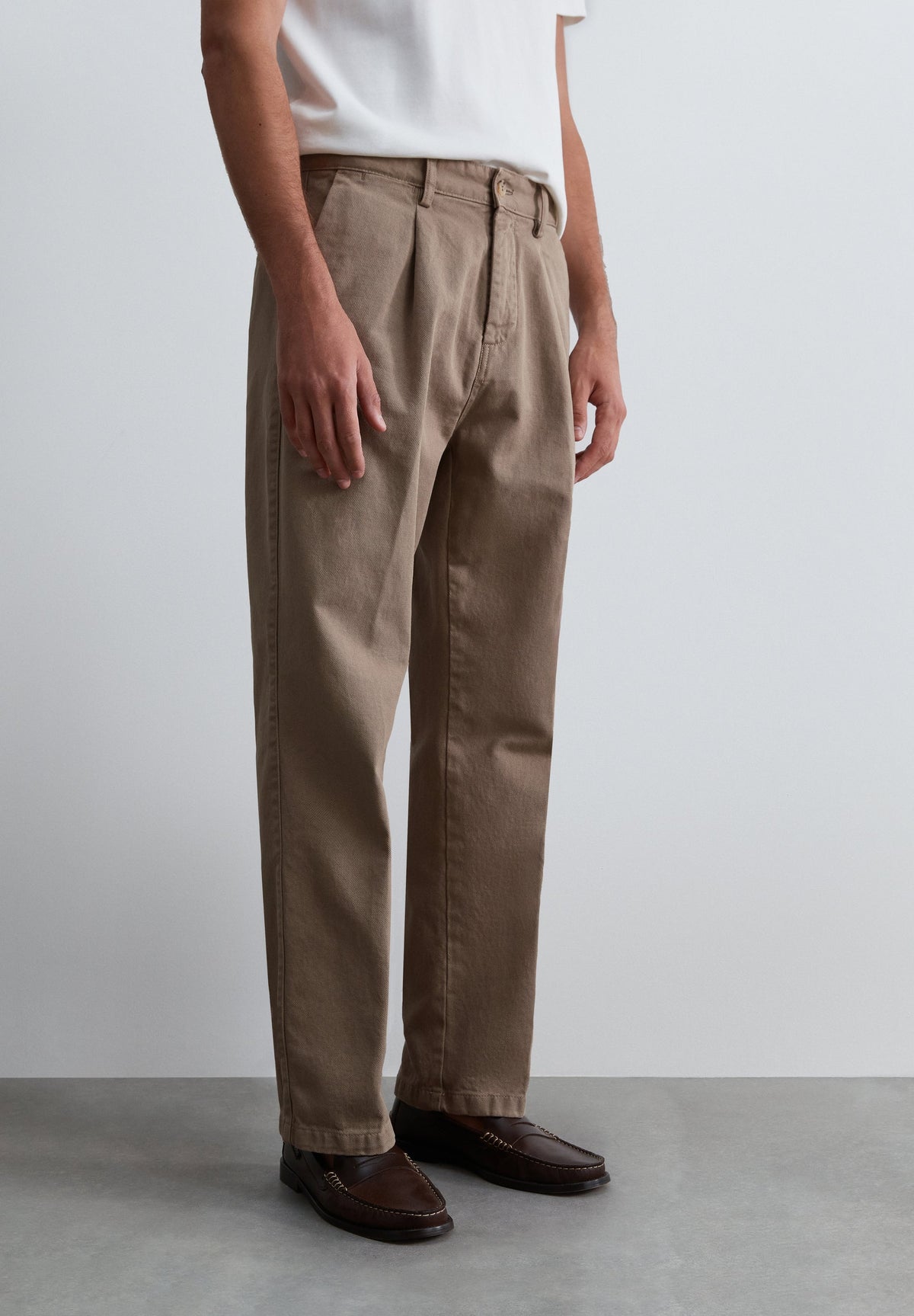 CALÇAS CHINOS LOOSE FIT