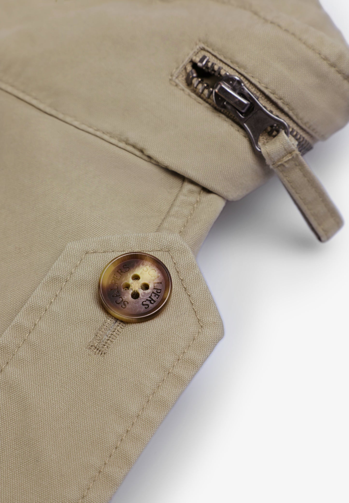 CARDIGAN MILITAR COM BOLSOS