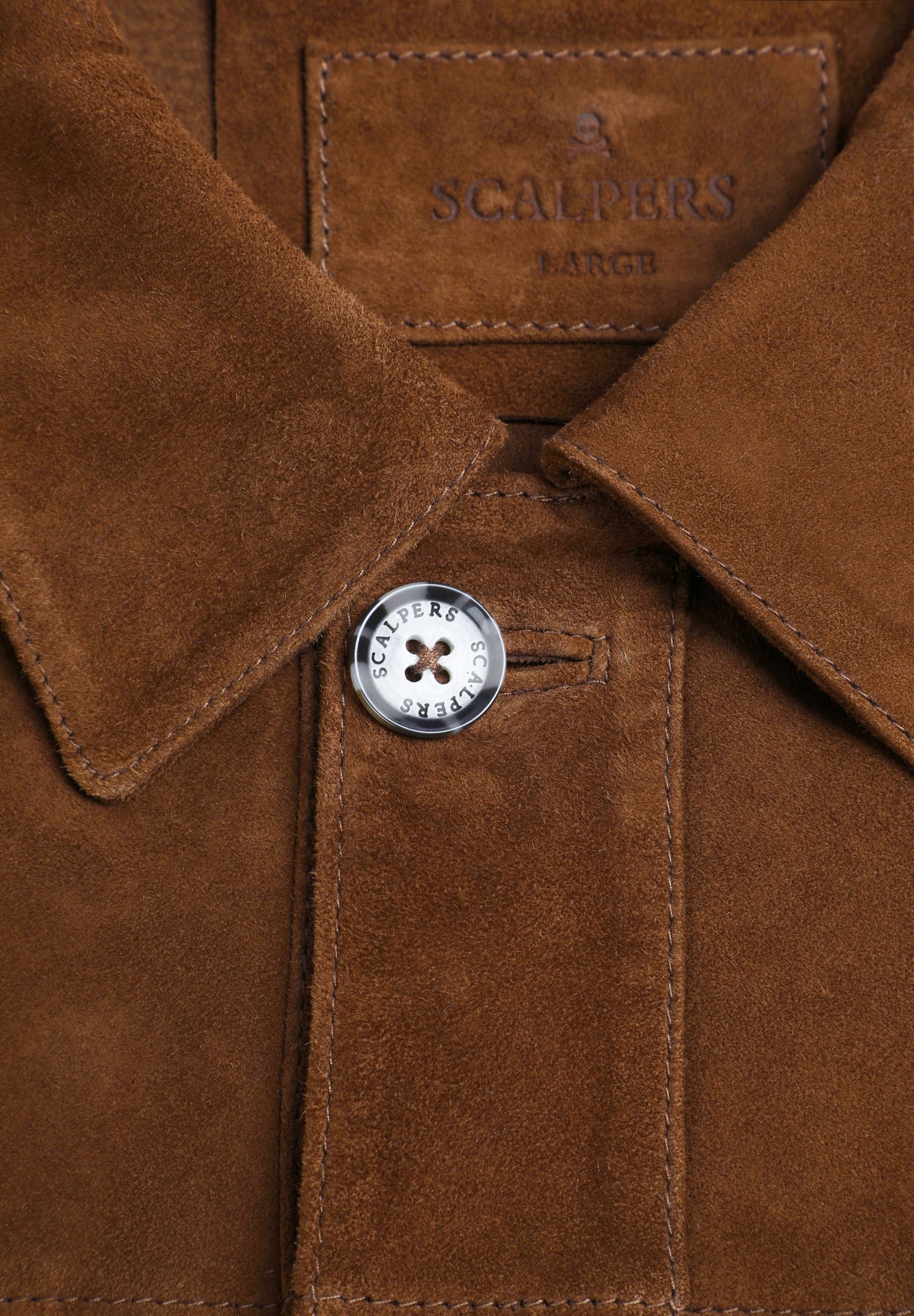 CARDIGAN EM PELE COM BOTÕES