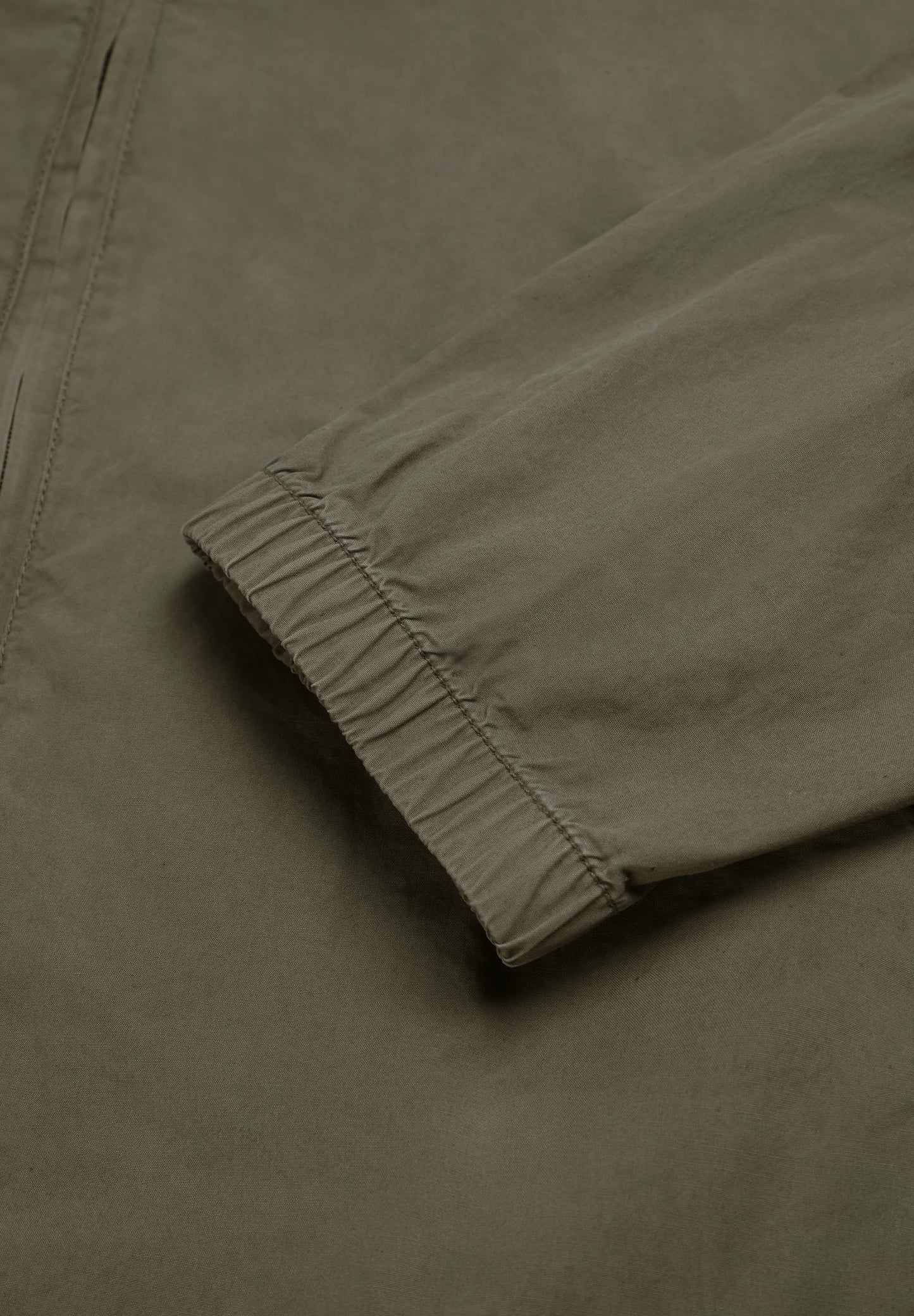 CARDIGAN DESBOTADO LEVE