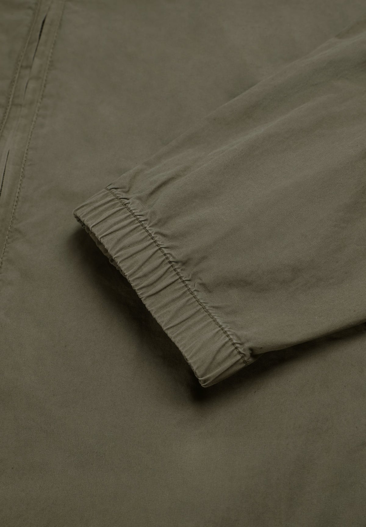 CARDIGAN DESBOTADO LEVE