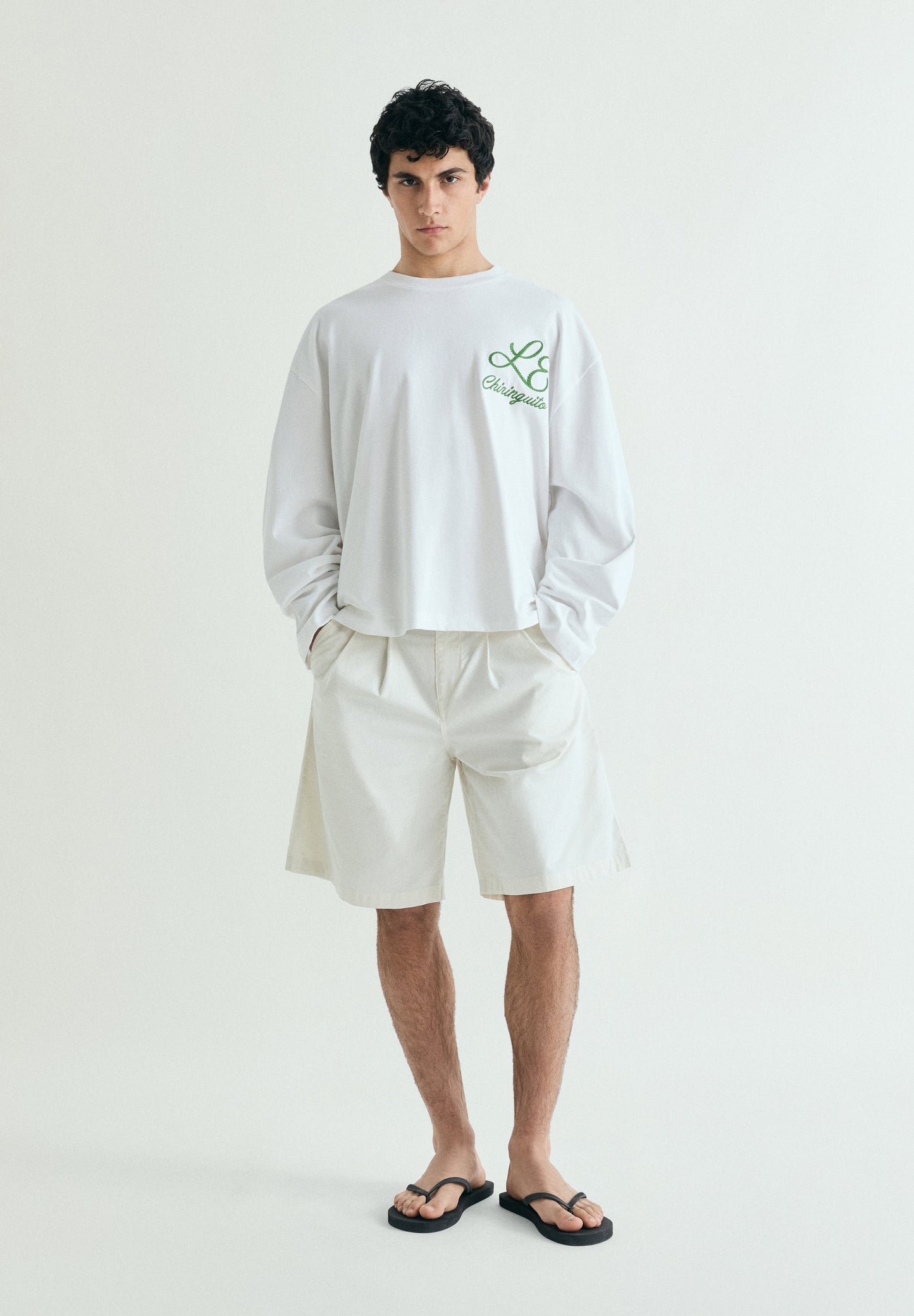 T-SHIRT BORDADA BOXY | LE CHIRINGUITO