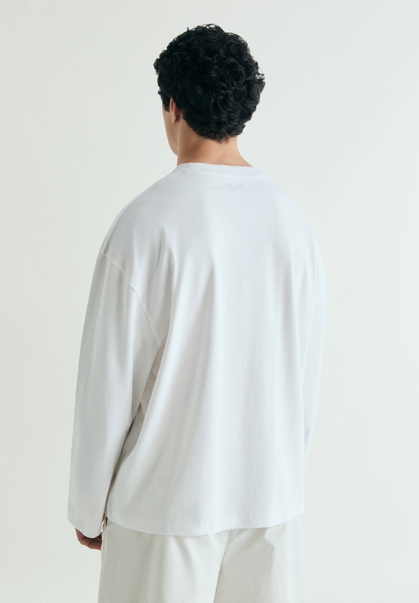 T-SHIRT BORDADA BOXY | LE CHIRINGUITO