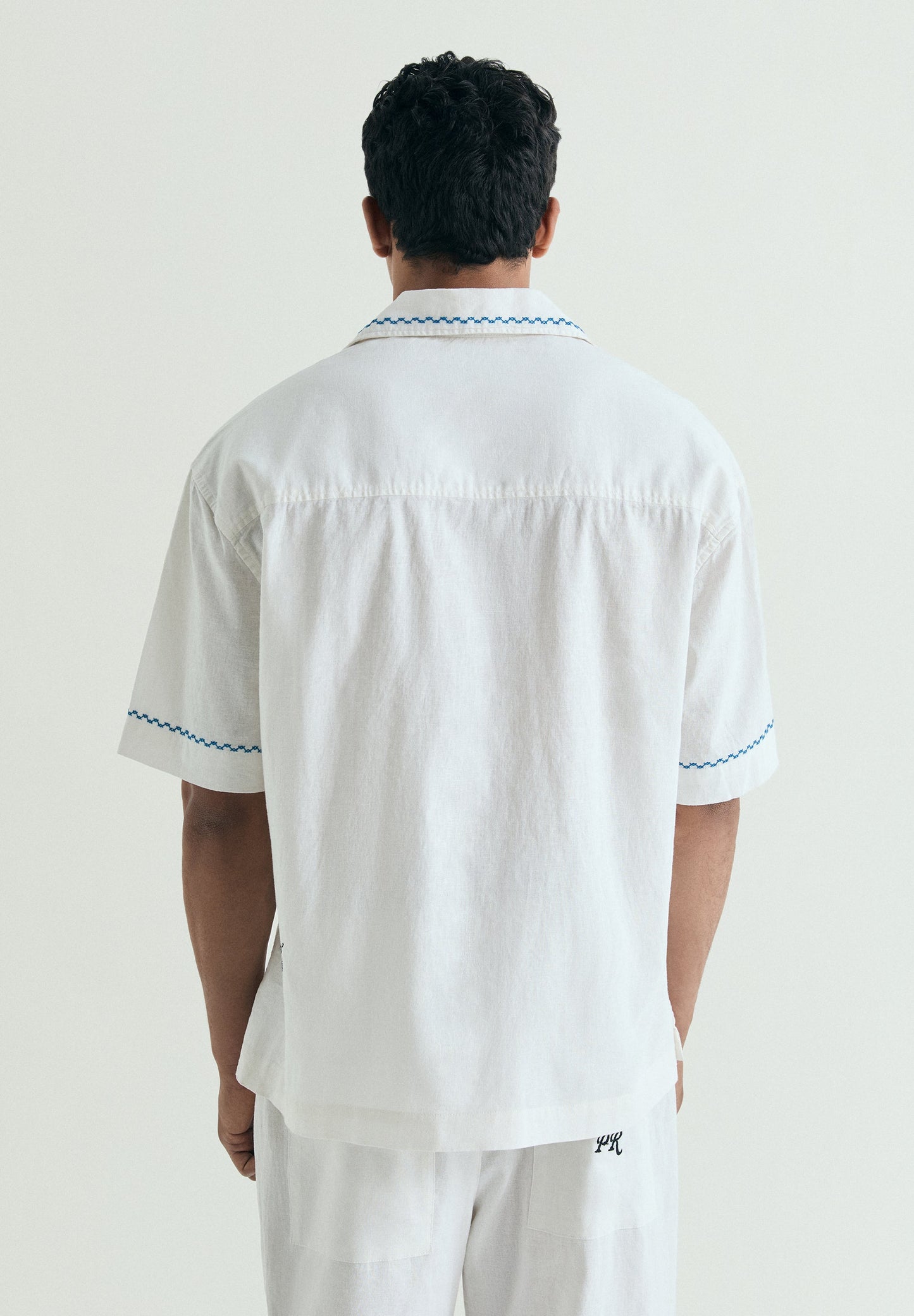 CAMISA DE ALGODÃO E LINHO BORDADA