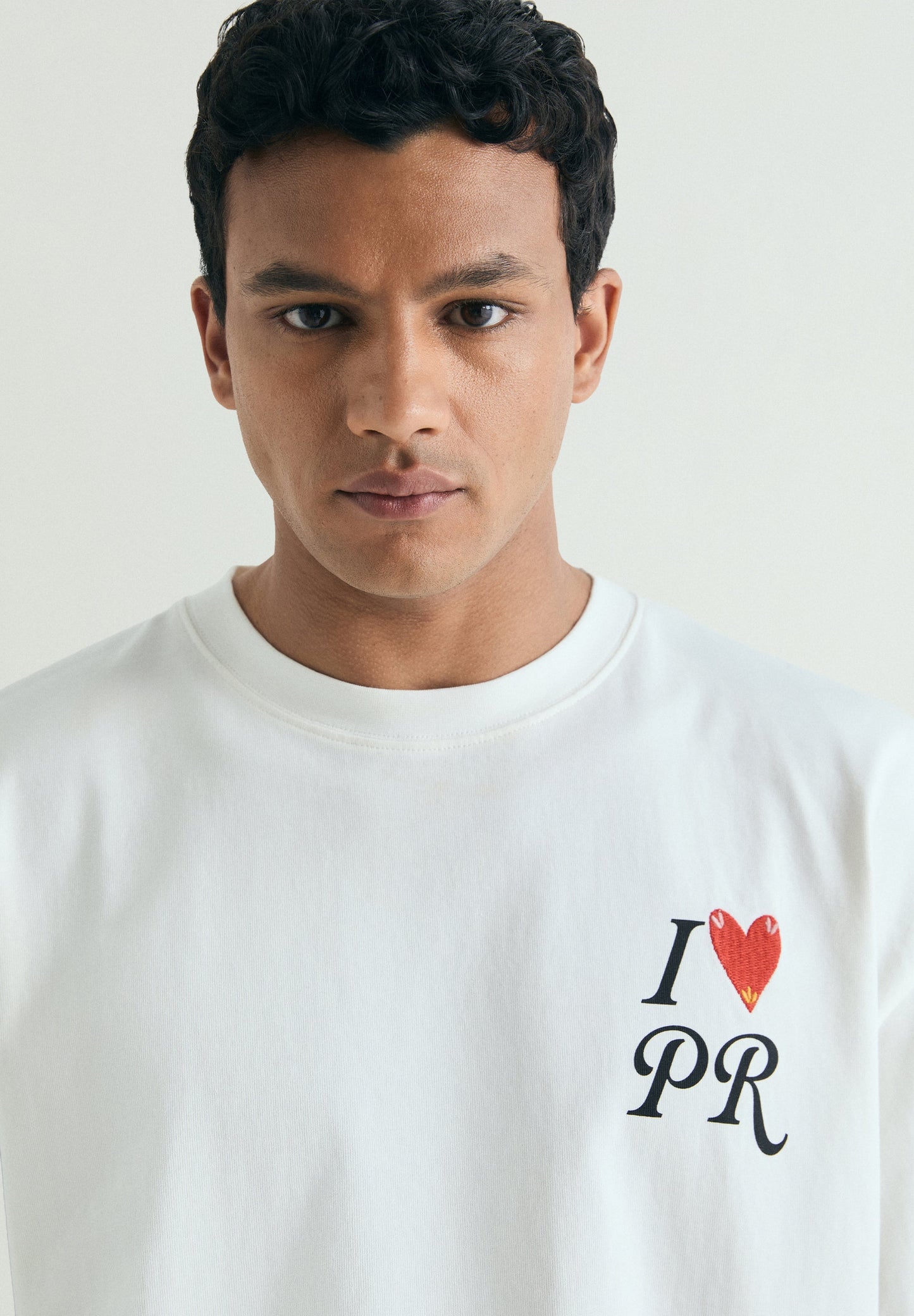T-SHIRT COM ESTAMPADO DE PORTO RICO