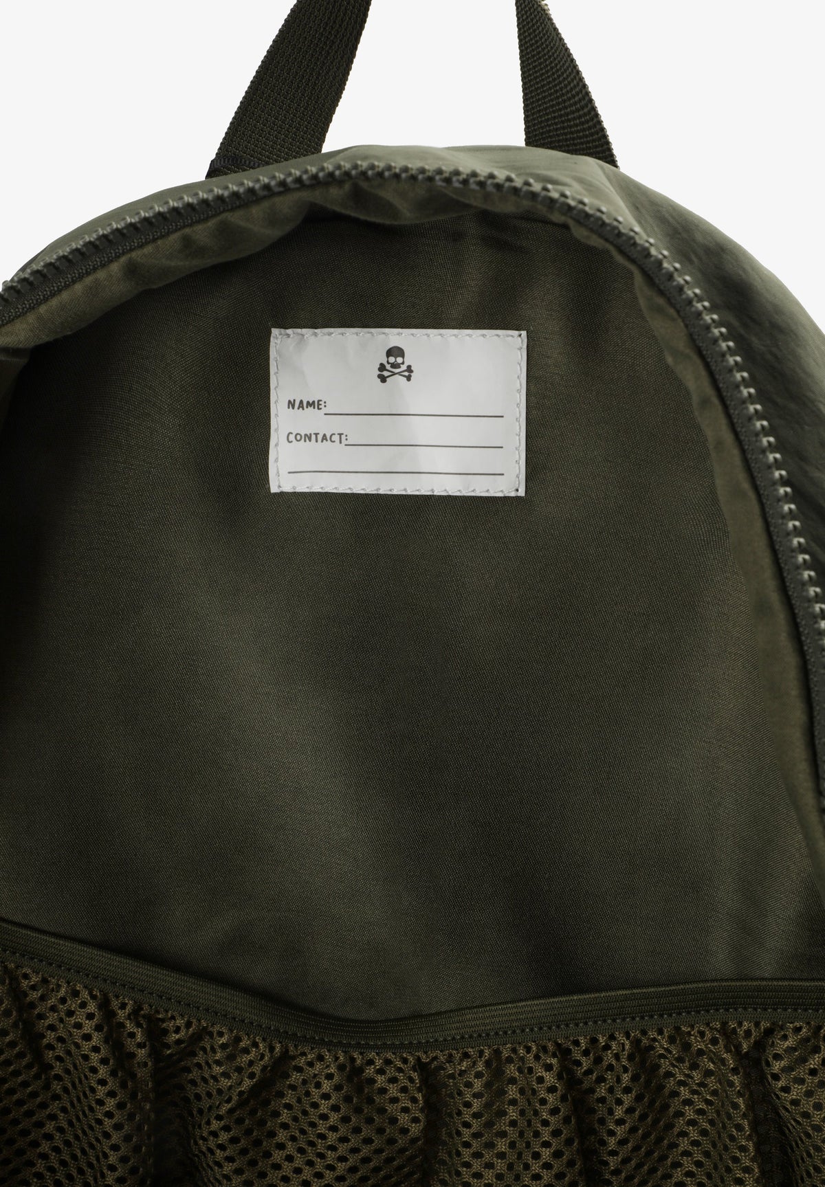 MOCHILA COM LOGÓTIPO EM PADRÃO