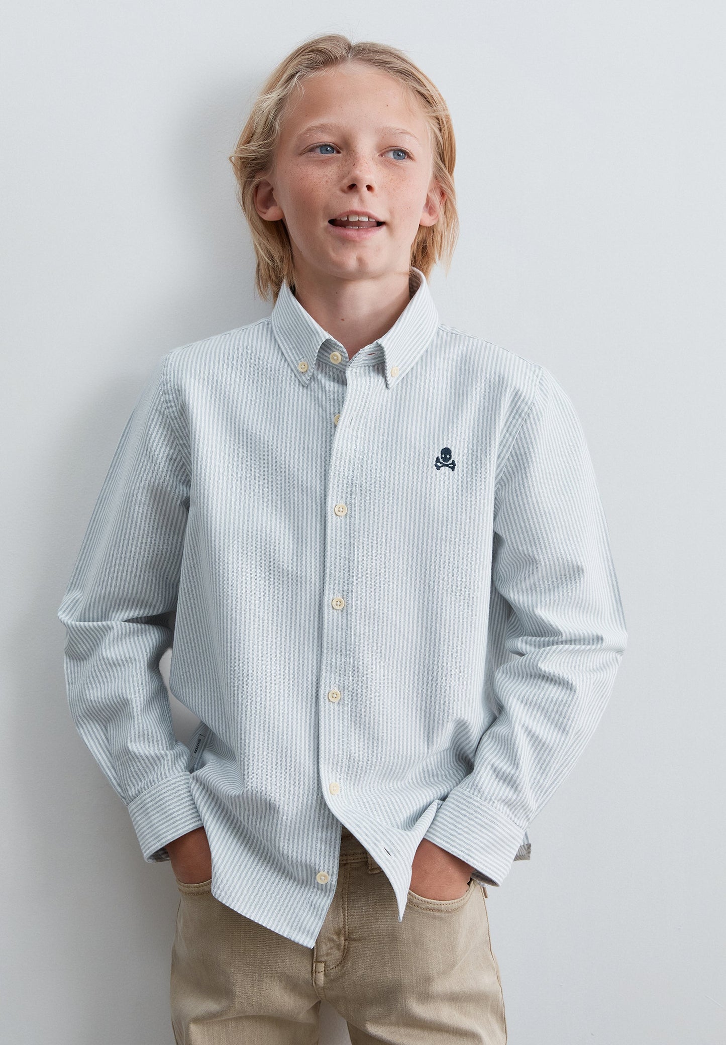 CAMISA OXFORD ÀS RISCAS