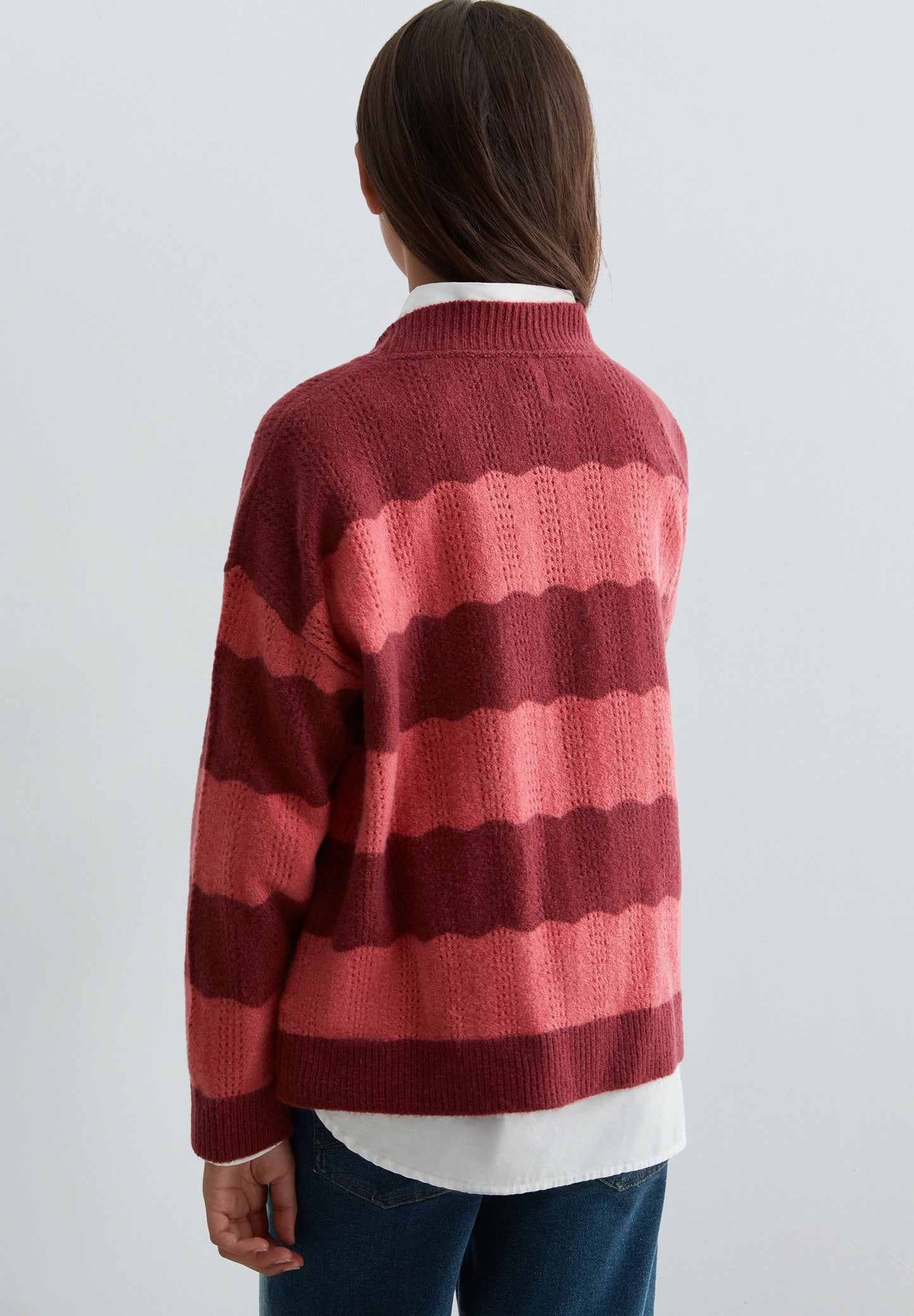 SWEATER DE MALHA COM RENDILHADO E ONDAS
