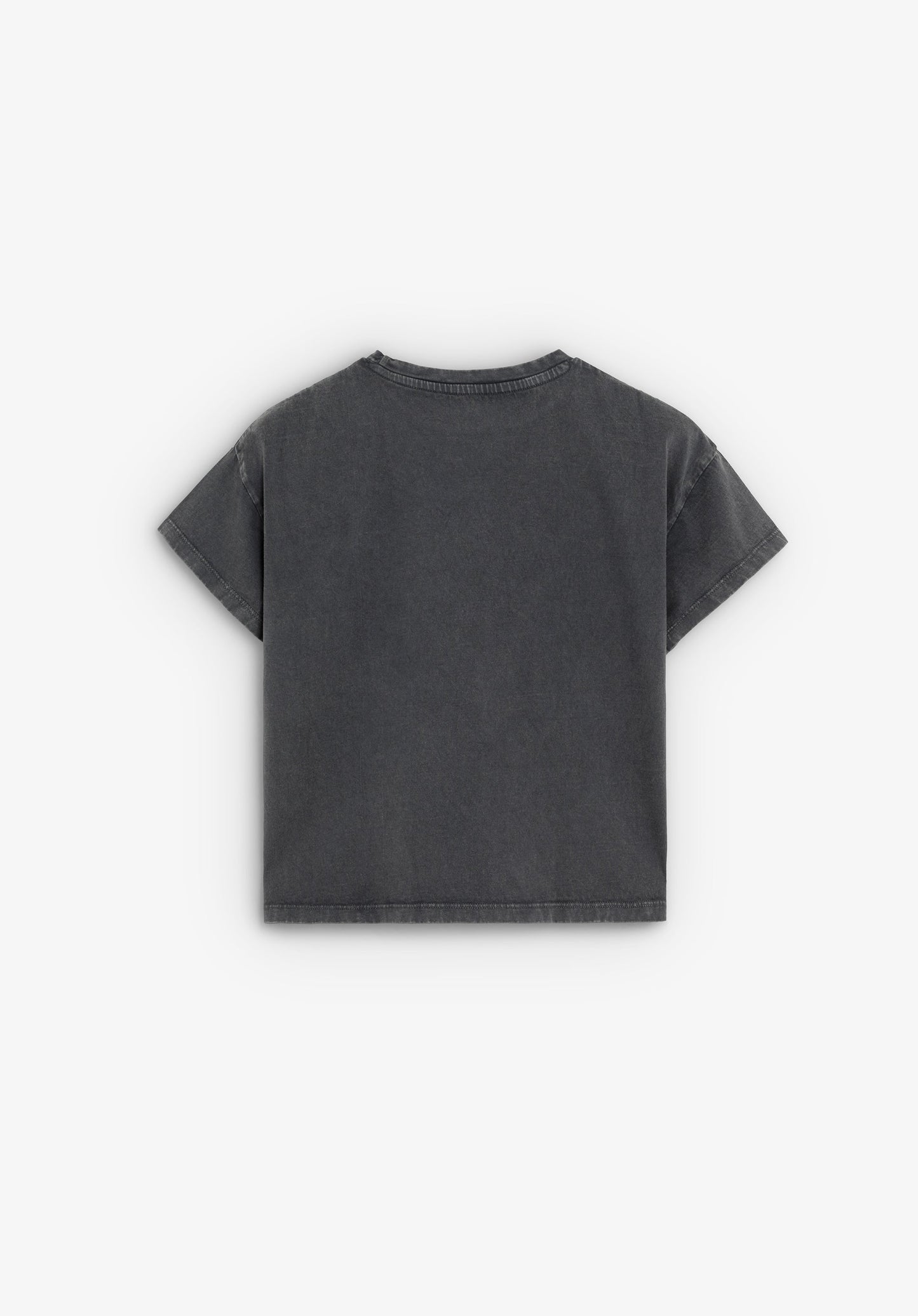 T-SHIRT COM DETALHE EM STRASS
