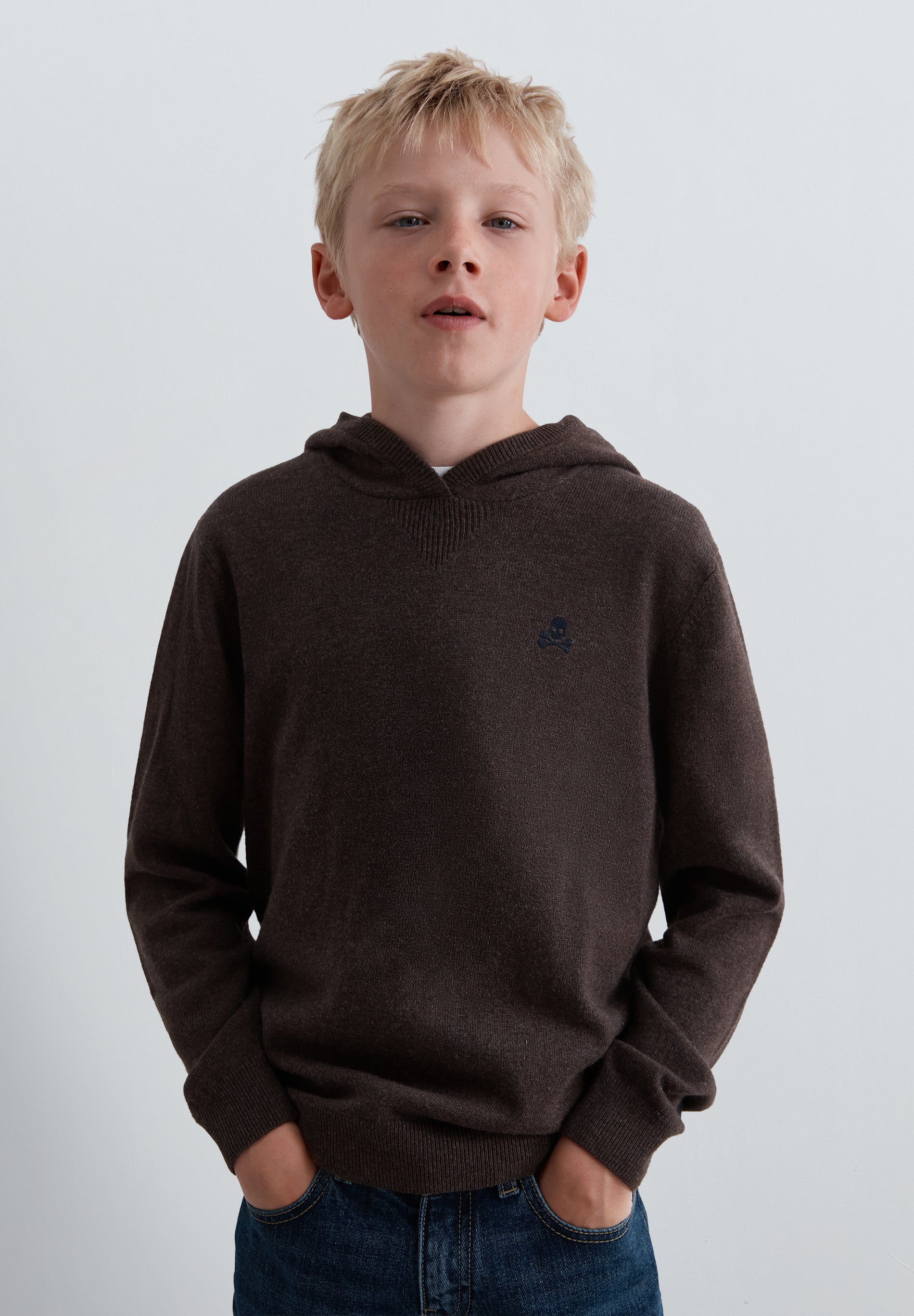 SWEATER TRICOT COM CAPUZ