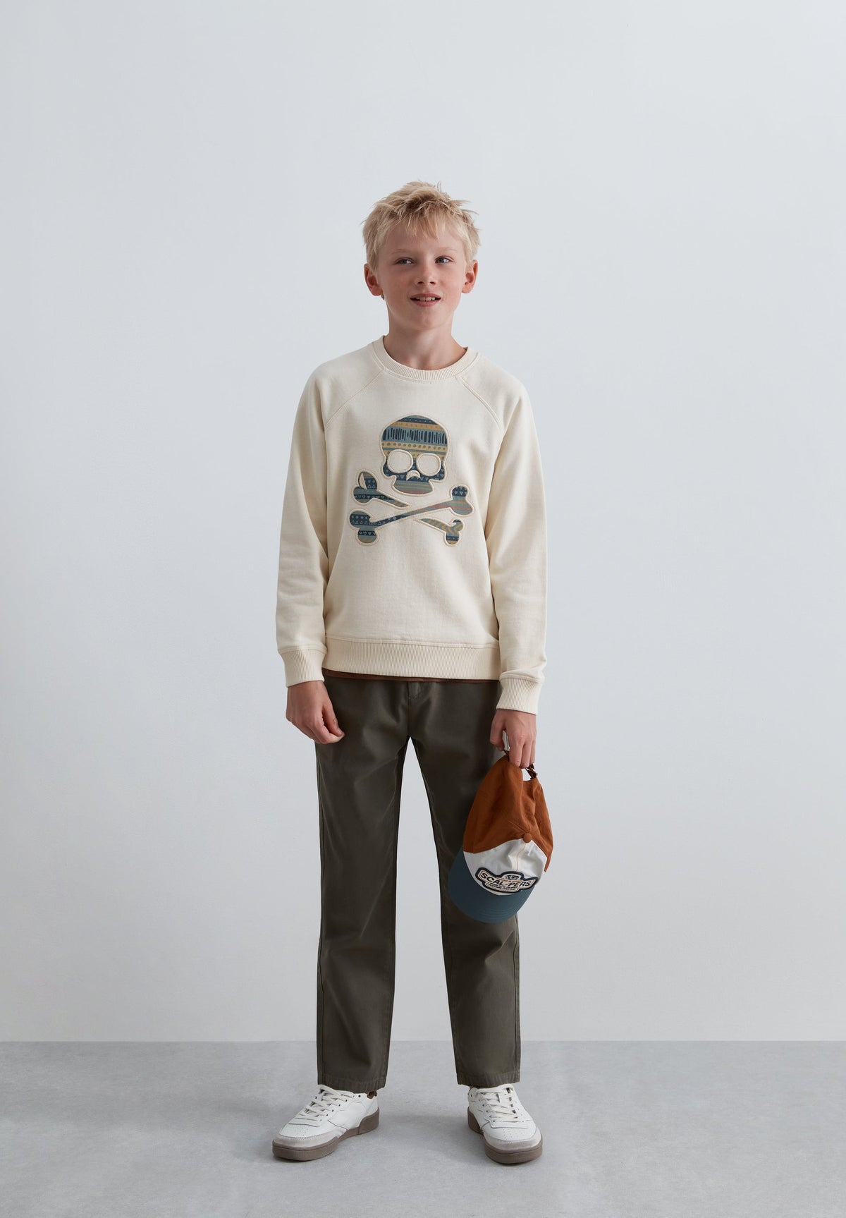 SWEATSHIRT COM SKULL À FRENTE