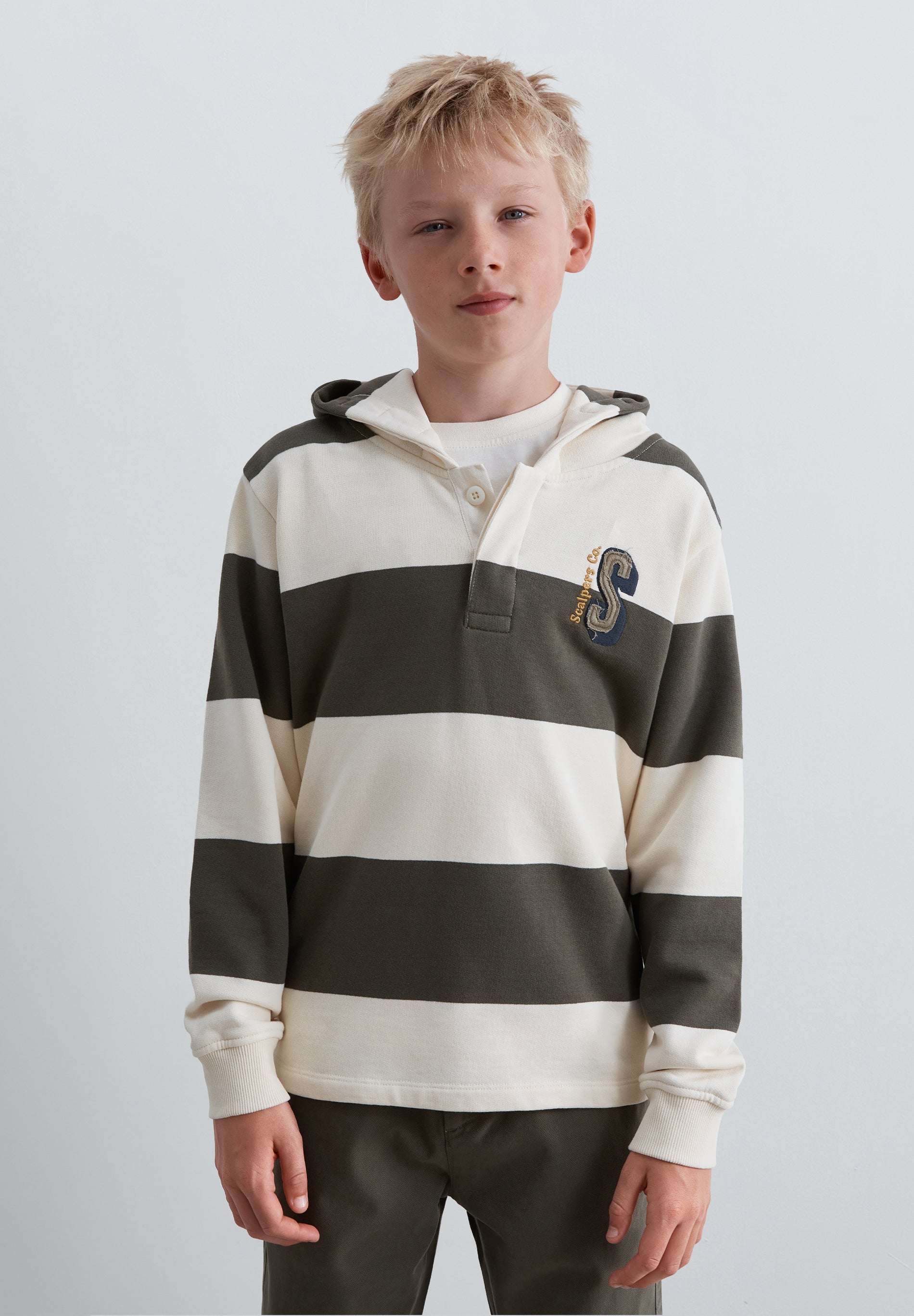 SWEATSHIRT ÀS RISCAS COM CAPUZ