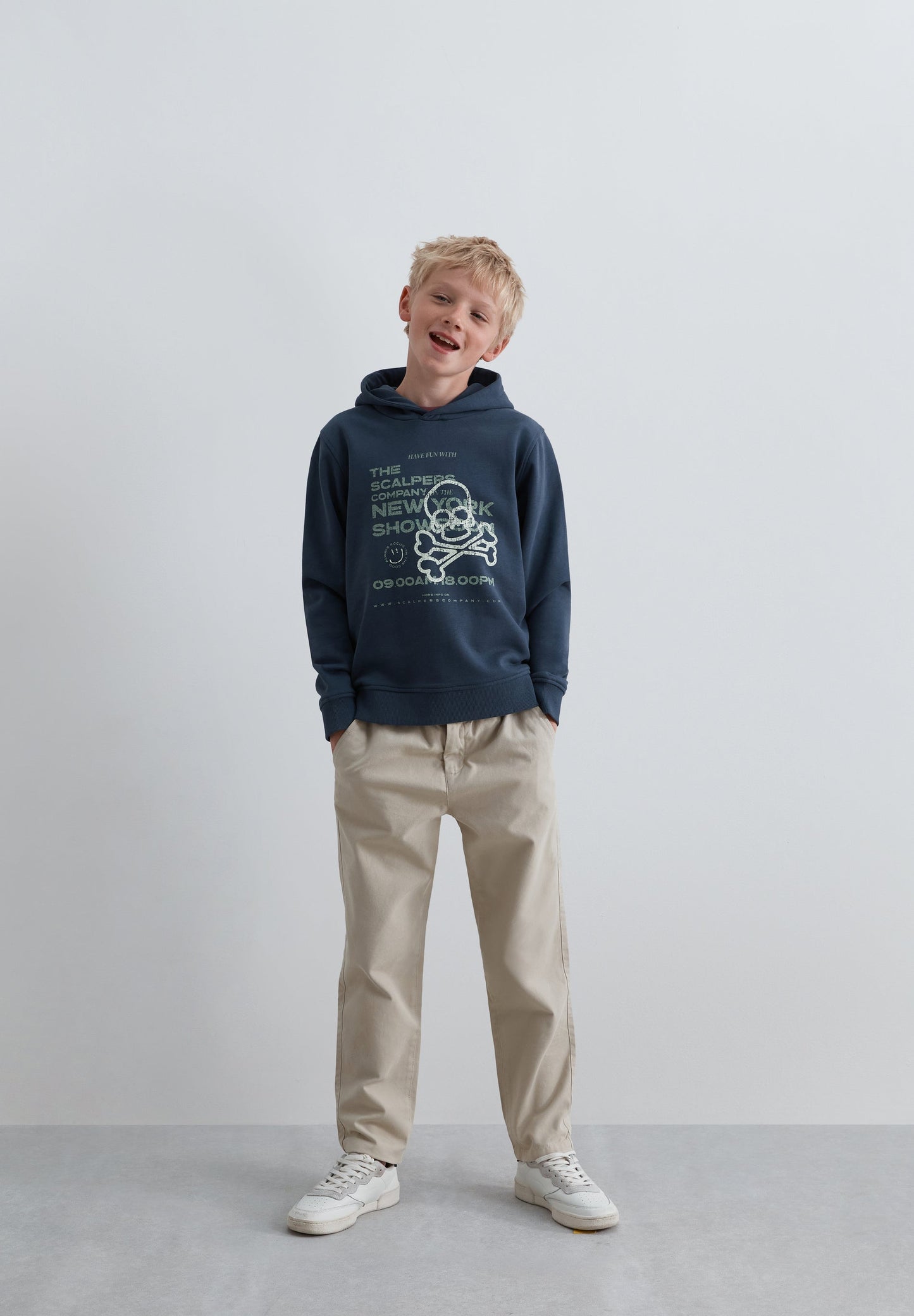 SWEATSHIRT COM CAPUZ WASHED