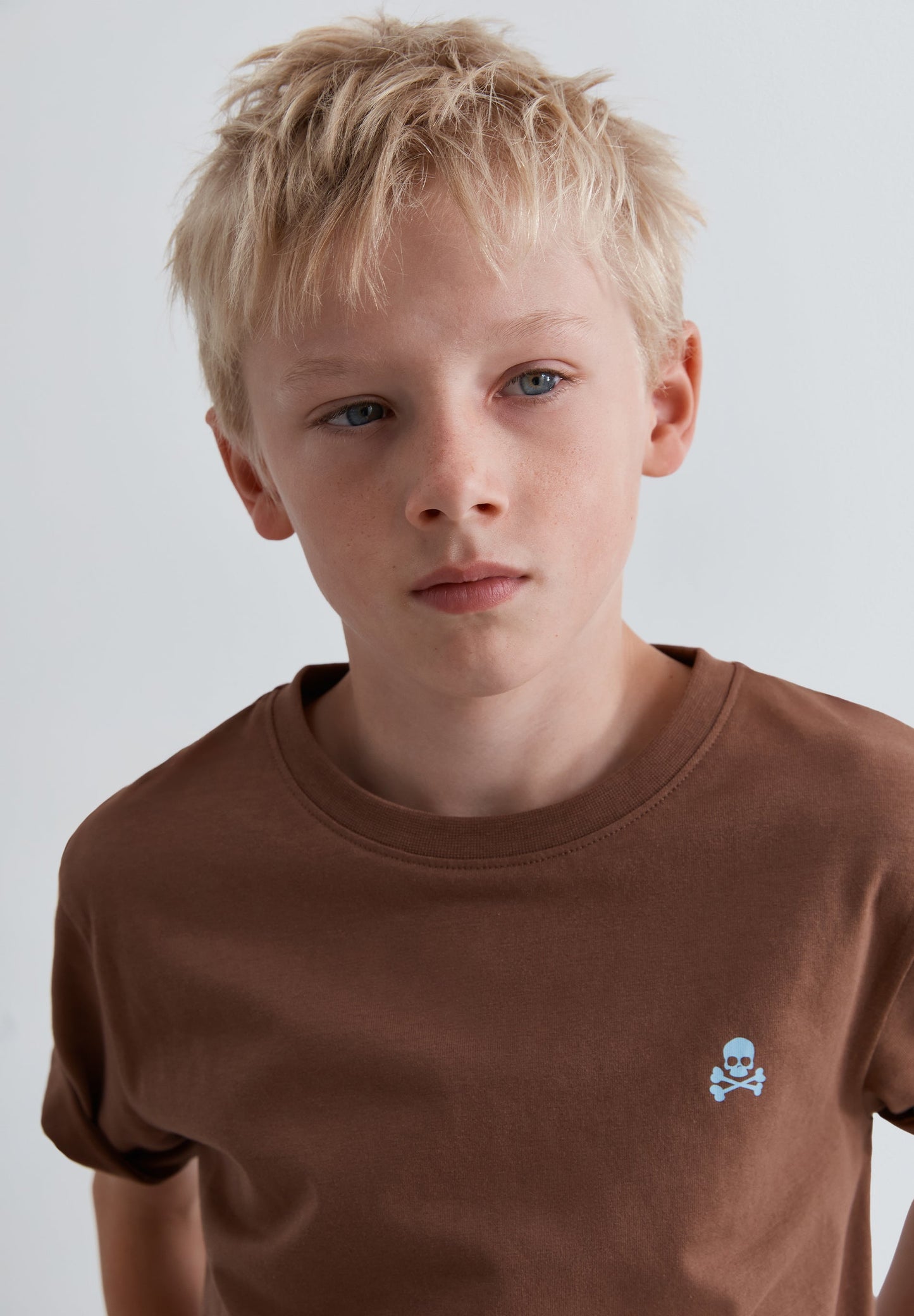 T-SHIRT COM PADRÃO WASHED