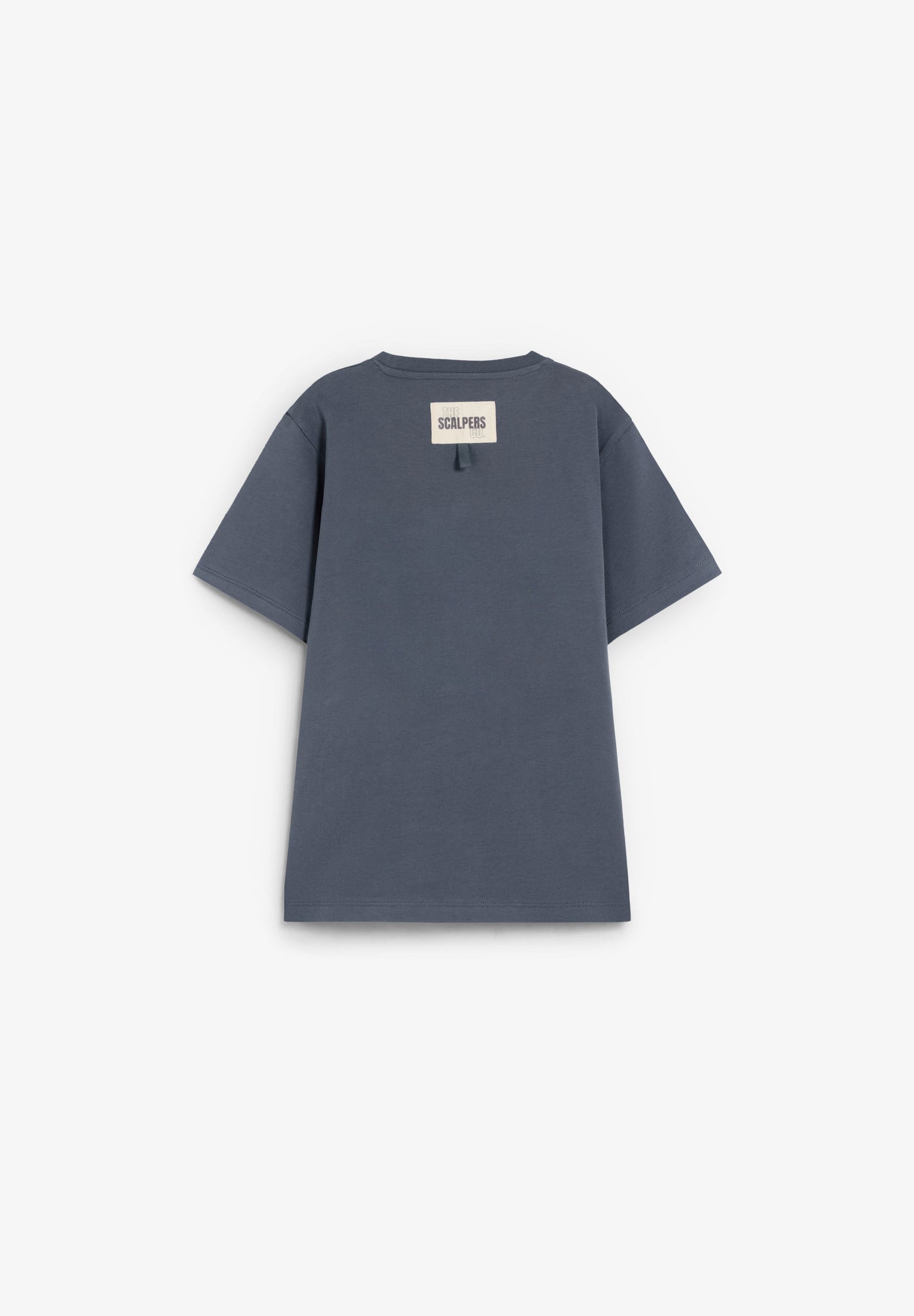 T-SHIRT COM PADRÃO PORMENOR ATRÁS