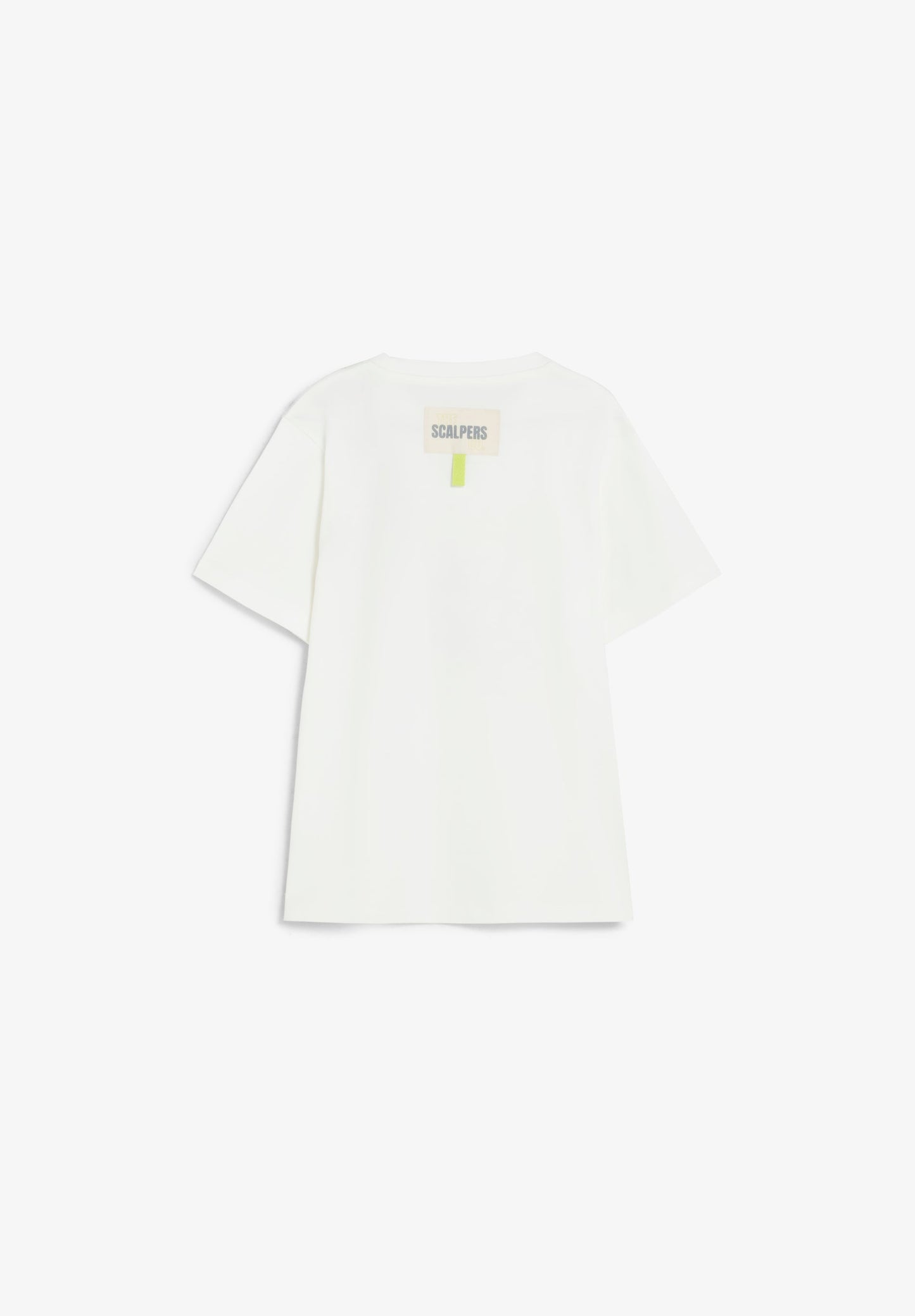 T-SHIRT COM PADRÃO PORMENOR ATRÁS